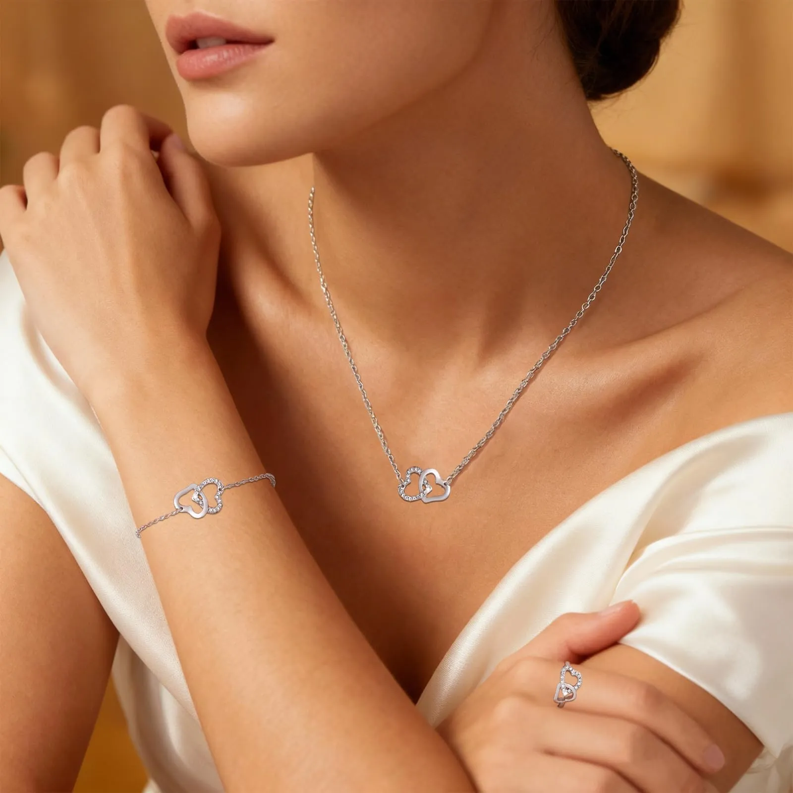 Bcenoilua Parure Gioielli per Donna Ragazze Acciaio Inossidabile Placcato Oro Collana Orecchini Bracciali Anello Parure in Argento con Strass Cuore Pendente Set di Gioielli (Argento, Taglia unica) - immagine 6