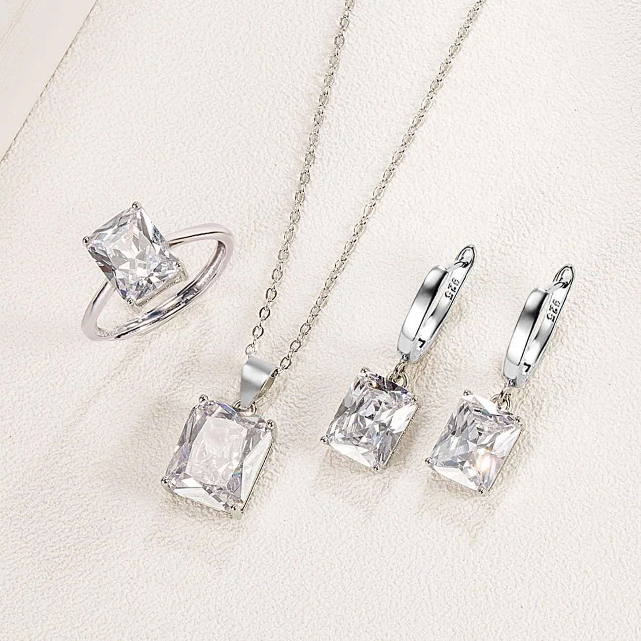 FDEETY 3 Pezzi Parure Gioielli Quadrato Cristallo Collana Orecchini Anello Argento Elegante Donna Set Gioielleria Lusso - immagine 8