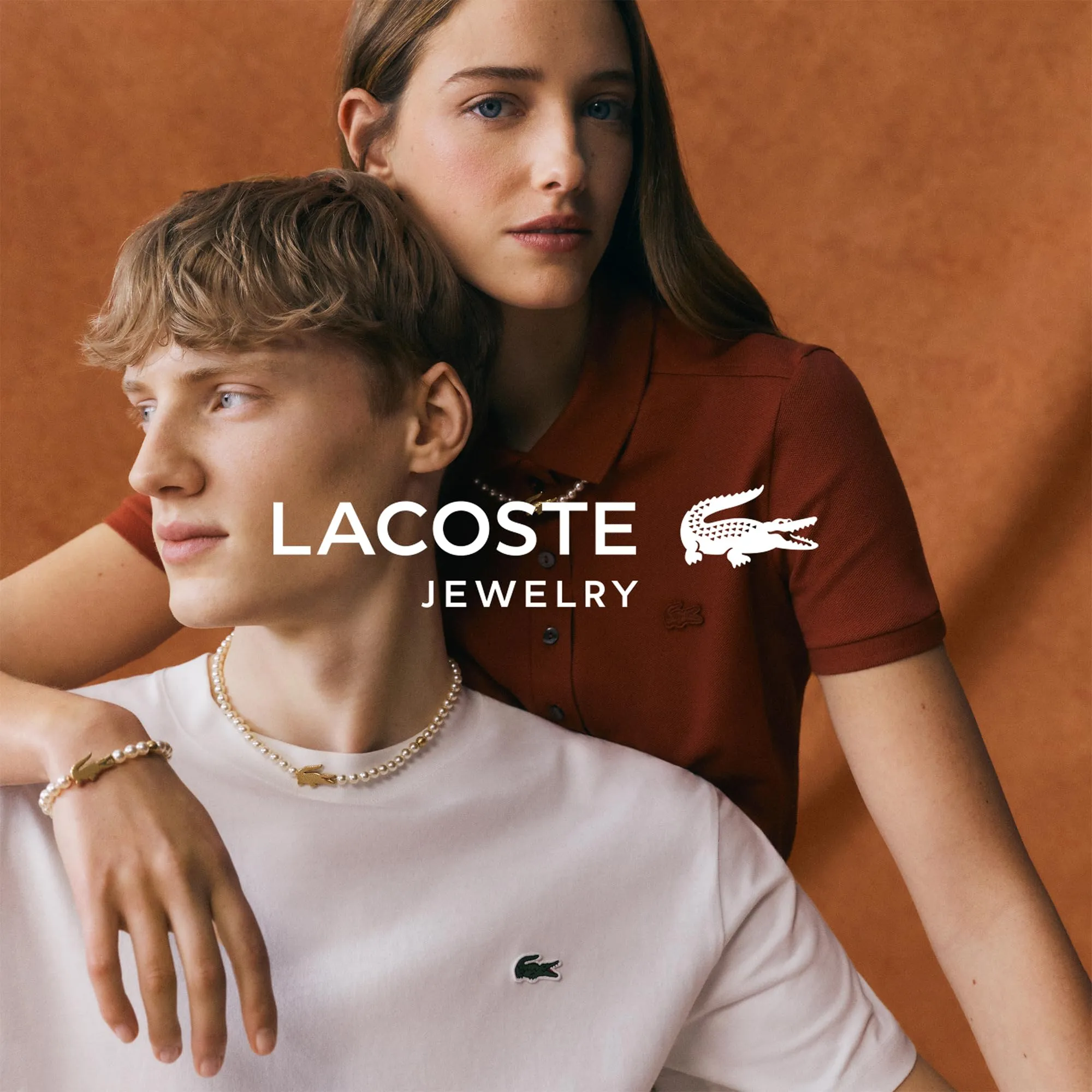 Lacoste Collana, Bracciale e Orecchini in Faux Perle Per Uomo e Donna Collezione MATCHPOINT con Charms Diversi color Oro Giallo - immagine 5