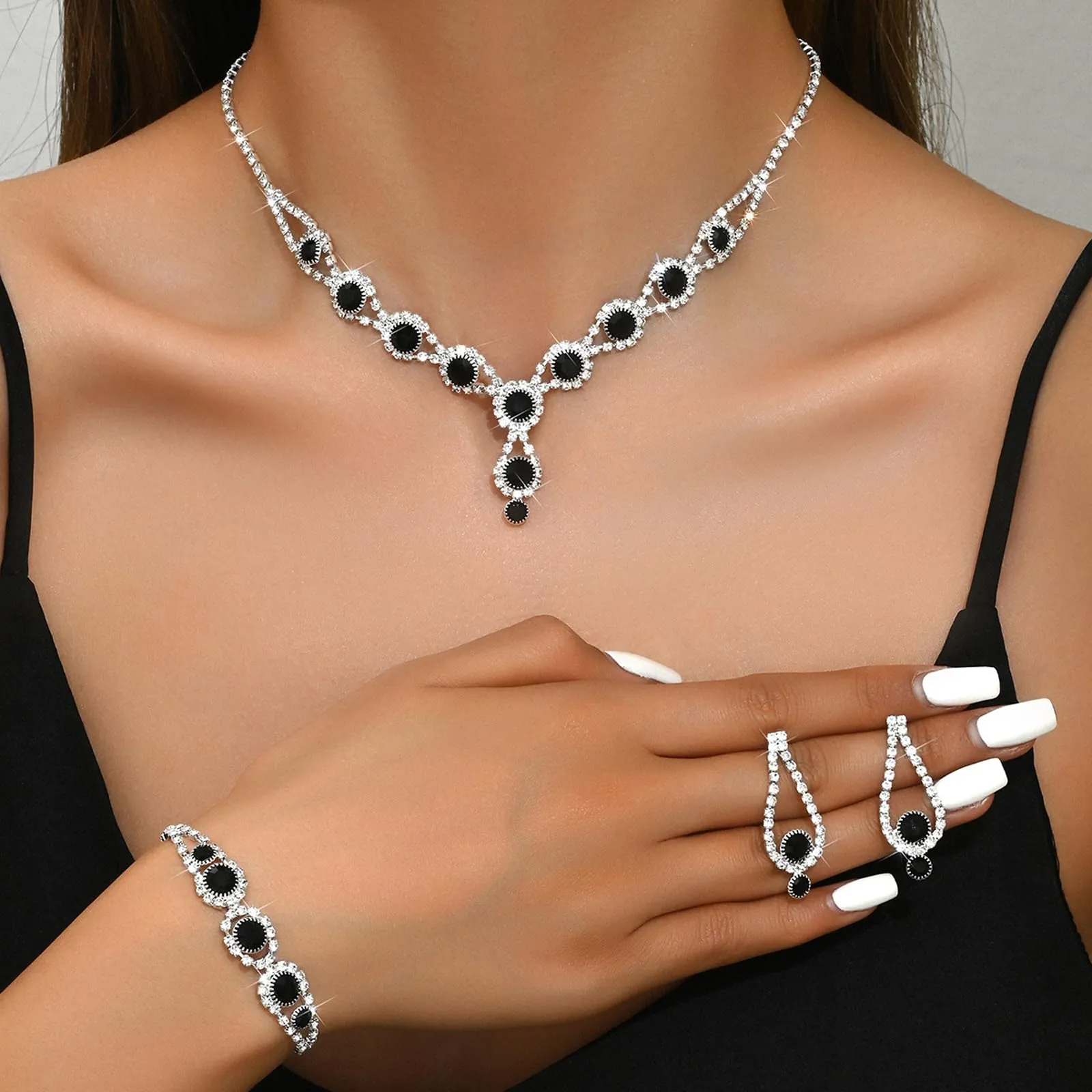 AOWVUTS Cristallo Set di Gioielli da Sposa Donne Argento Parure Gioielli con Strass Rotondo Collana Orecchini Pendenti Bracciale Set Gioielli da Zirconia Cubica (Nero) - immagine 2