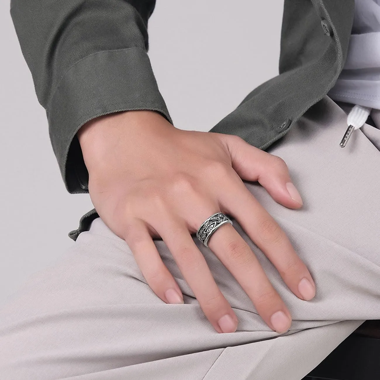 Auriselle Anello da Uomo Regolabile Occhio del Diavolo Vintage Vichingo Retrò Aperto Anello da Pollice Gotico Gioielli Regali per Uomini Ragazzi Padre - immagine 3