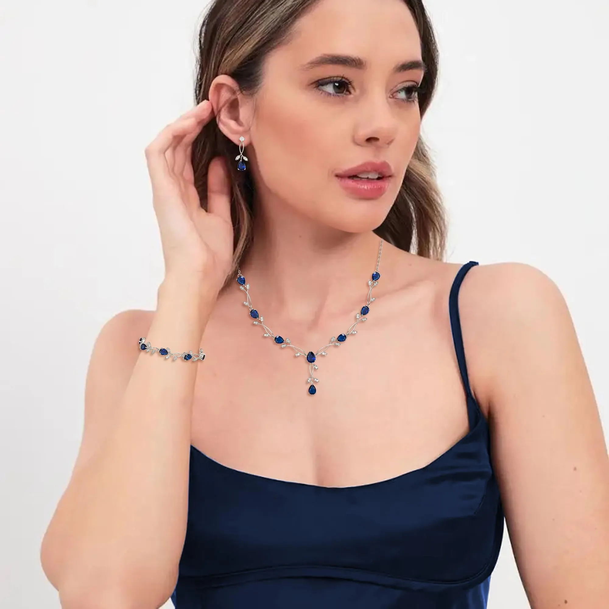 Clearine - Set di gioielli in zirconia per donne spose, collana con ciondolo a goccia e foglia, orecchini e braccialetto per ballo di fine anno, Groß - immagine 2