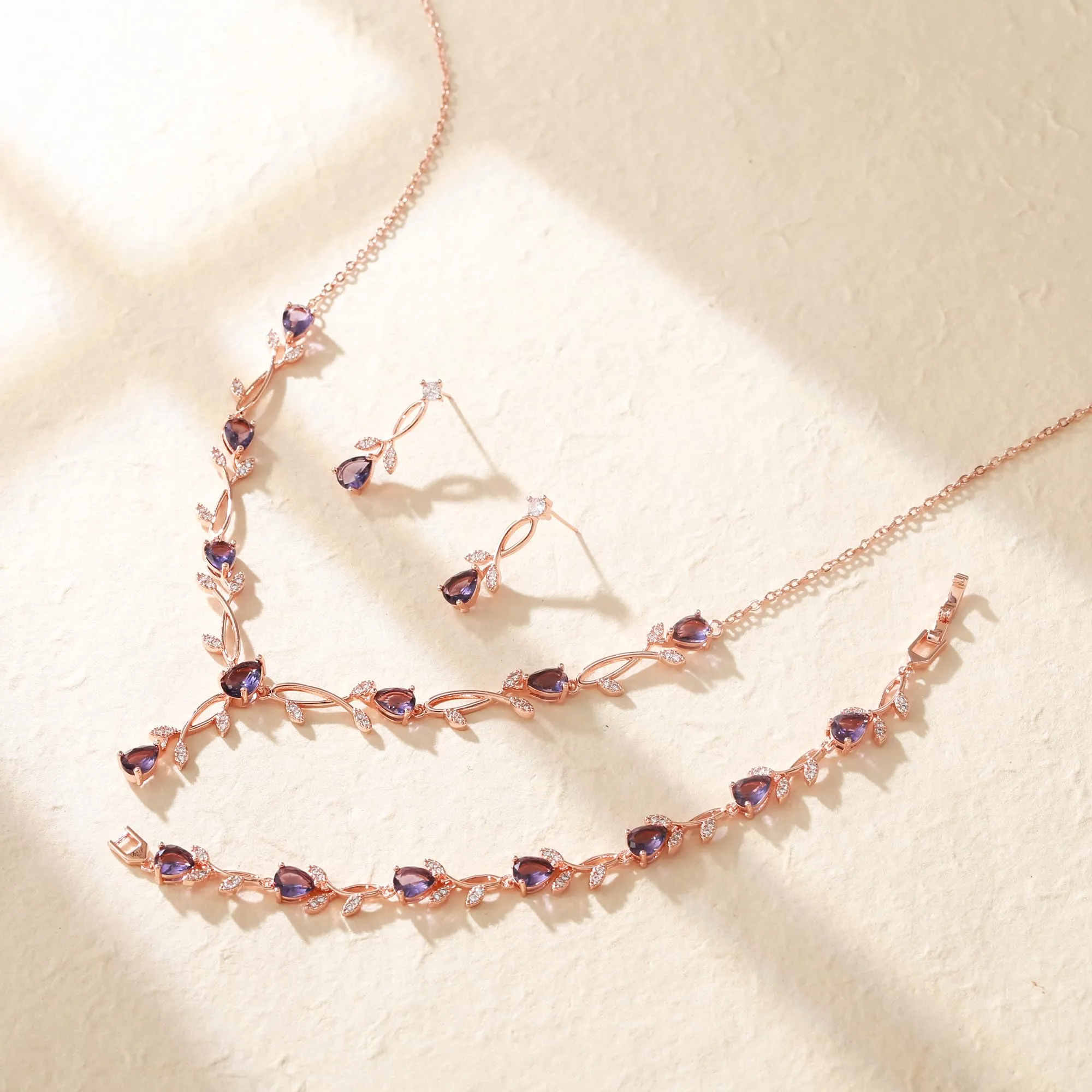 Clearine - Set di gioielli in zirconia per donne spose, collana con ciondolo a goccia e foglia, orecchini e braccialetto per ballo di fine anno, Groß - immagine 3