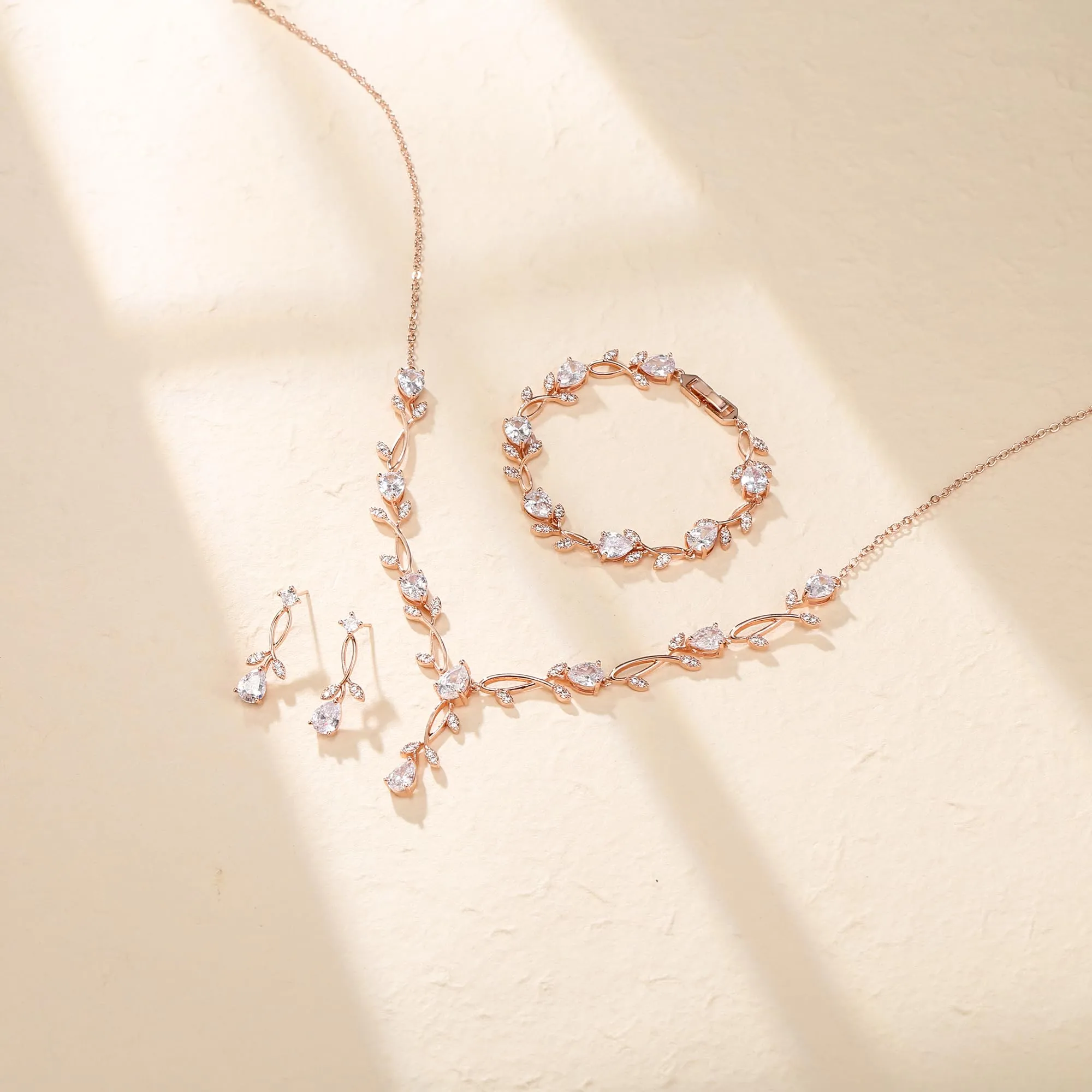 Clearine Set di gioielli da sposa con zirconia cubica - Collana e orecchini - Braccialetto per ballo di fine anno, Zirconia cubica - immagine 3