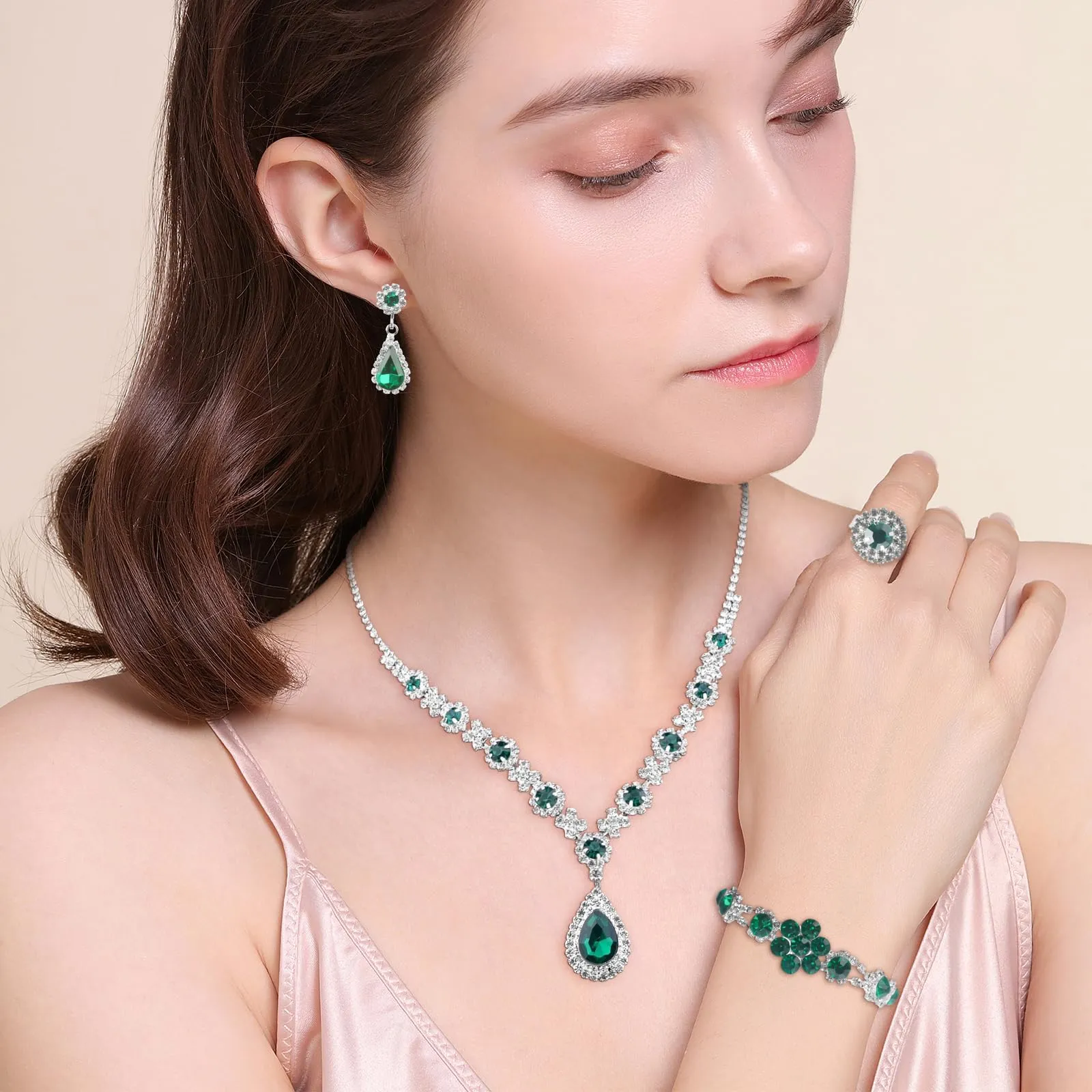 LjFrexia Parure di Gioielli per Donna, Set 4 Pezzi con Goccia d'Acqua Zircone Collana, Braccialetto, Orecchini e Anello, Set di Gioielli da Sposa, per Feste e Matrimonio, Verde - immagine 6