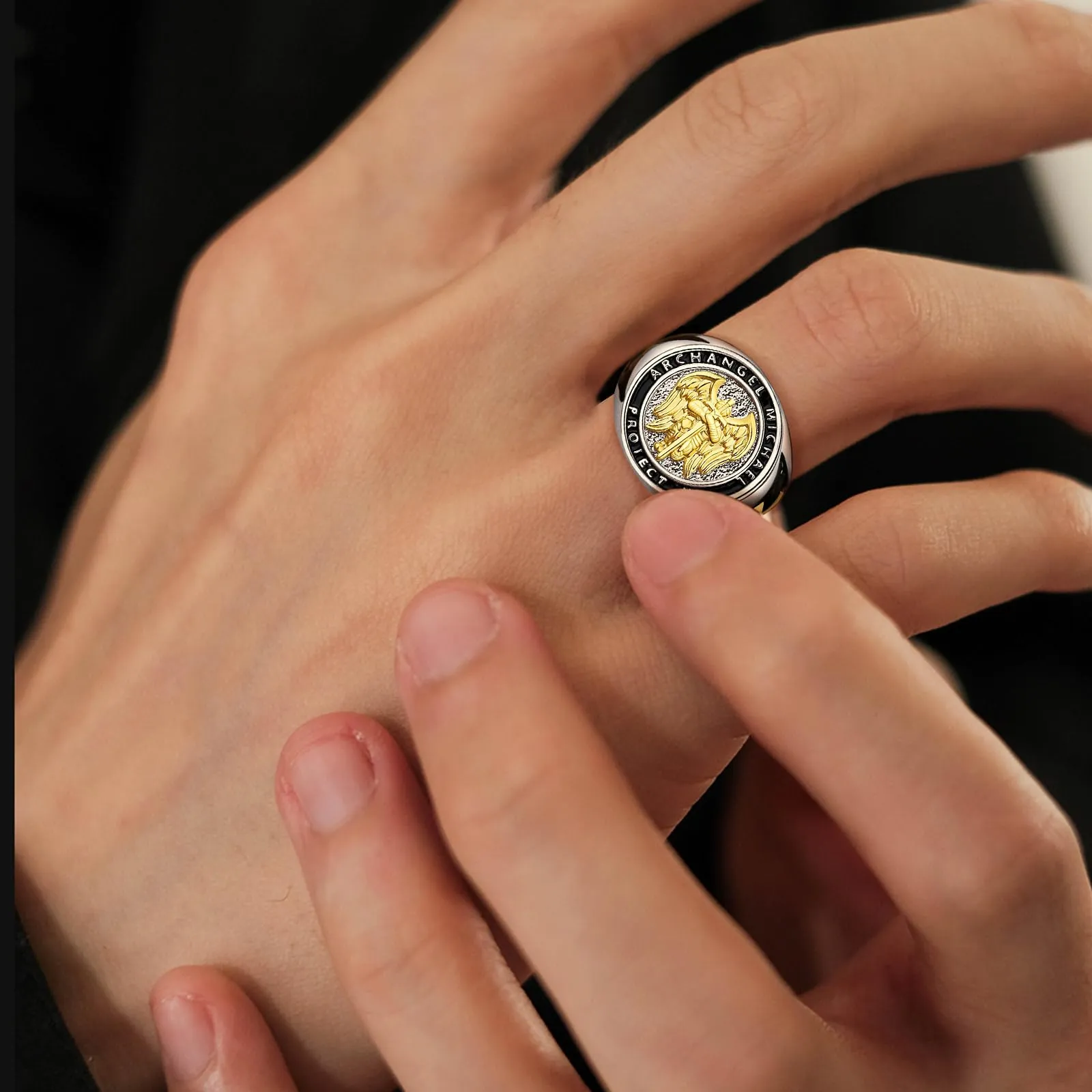 INFUSEU Anello San Michele Arcangelo Uomo Anello Angelo Protettore Croce Cristiana Gioiello Religioso Cattolico Simbolo Protezione Vintage Rame Regalo Fede - immagine 6
