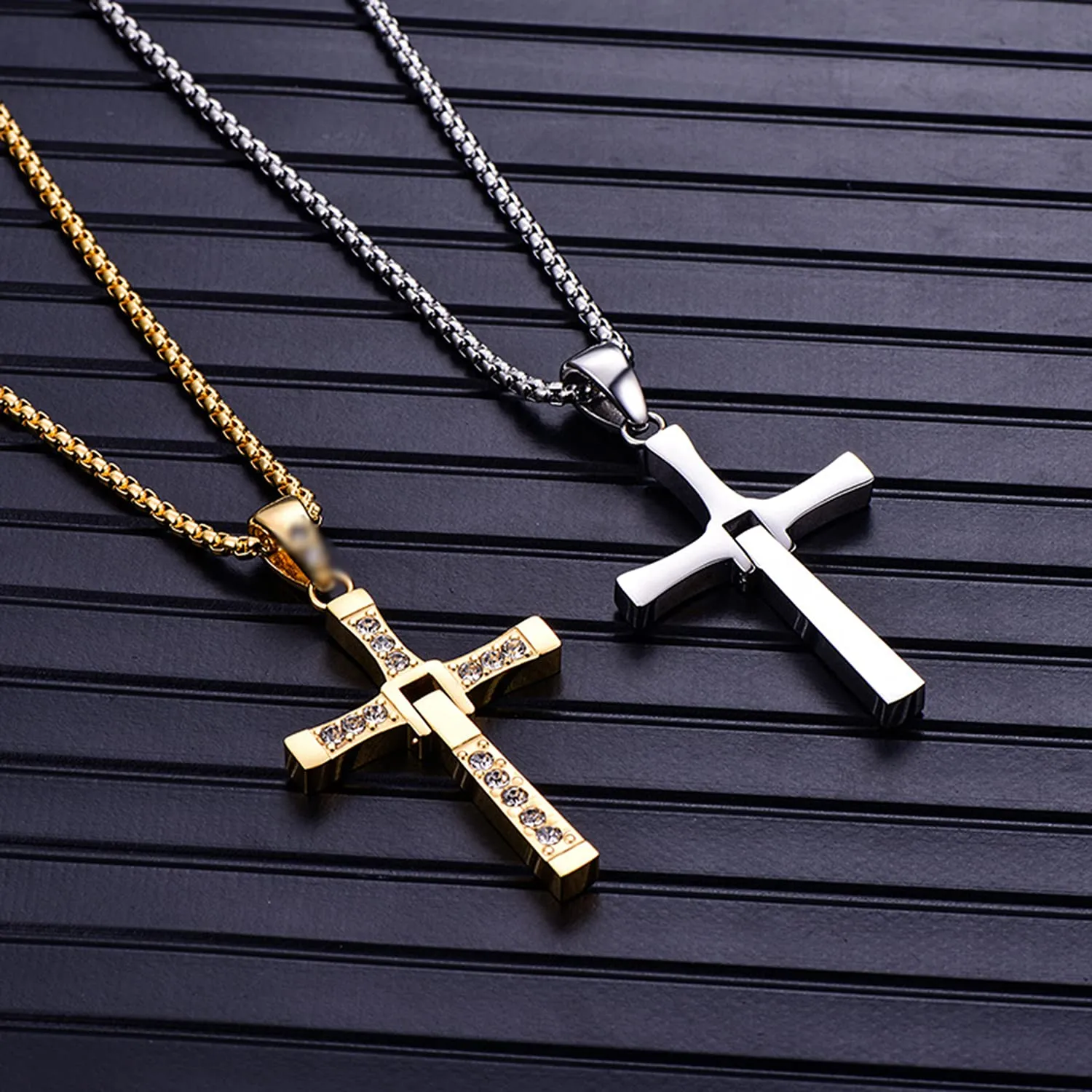 HJYZY 11pz Collana con Croce di Cristallo Argento Fast & Furious Adesivi Set Gioielli Dominic Toretto - immagine 5