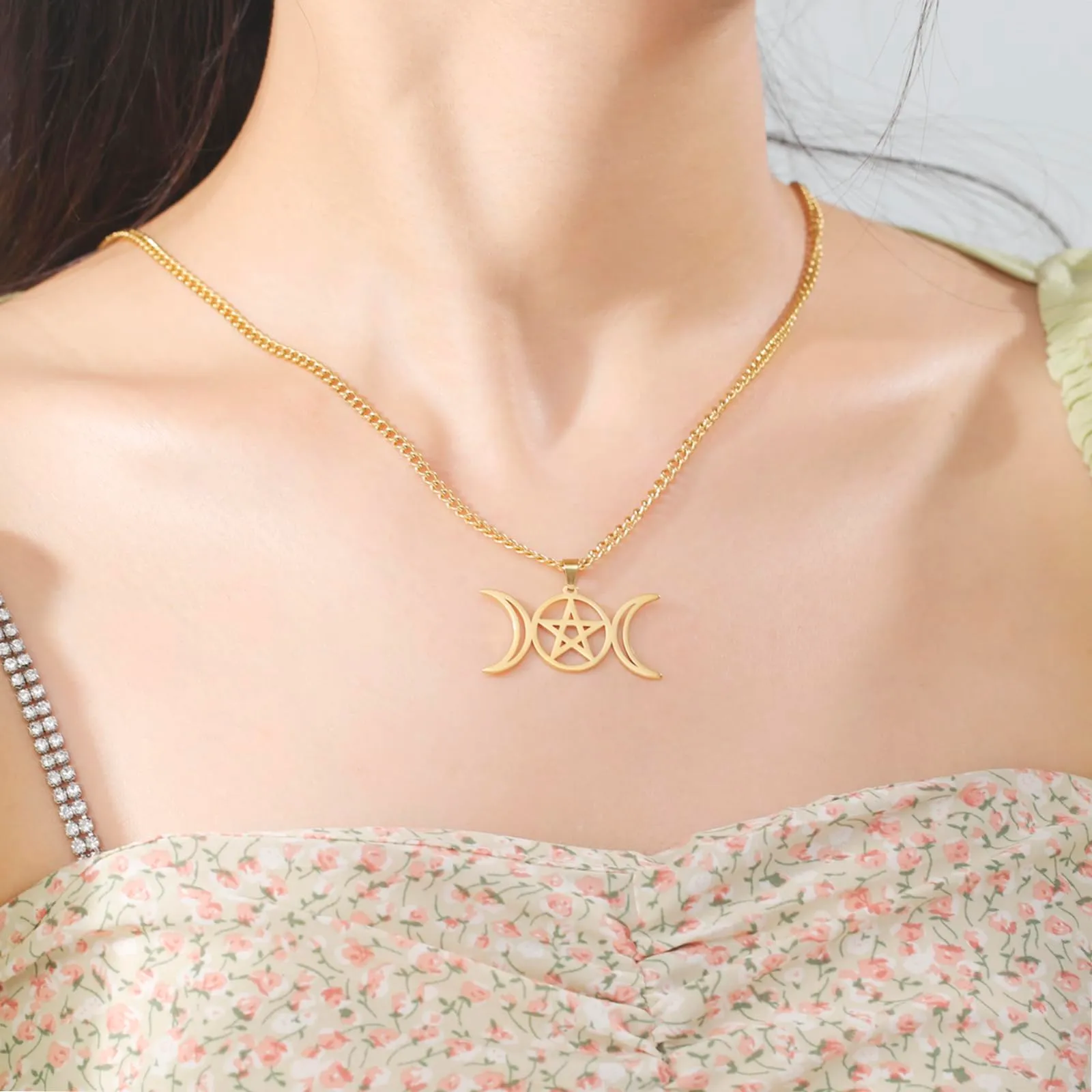 Vassago Collana con Amulet Triplo con Luna e Pentacolo, Collana di Gioielleria Wicca in Acciaio Inossidabile, Acciaio inossidabile - immagine 2