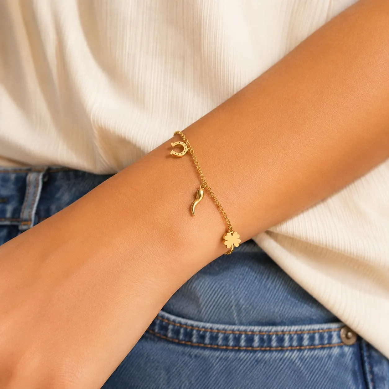 Louis Ciocchetti Bracciale in Acciaio con Corno Portafortuna – Bracciale Regolabile Uomo e Donna con Chiusura a Moschettone, Lunghezza 16 cm + 5 cm - immagine 4