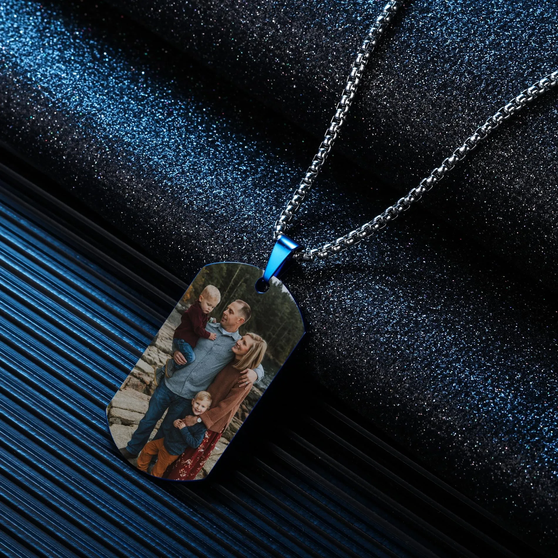 OTXIXTO Collana con Ciondolo con Piastrina per Cani Personalizzata con Incisione di Testo/Immagine Colorata/in Bianco e Nero per Gioielli in Acciaio Inossidabile da Uomo e Donna, con Portachiavi - immagine 4