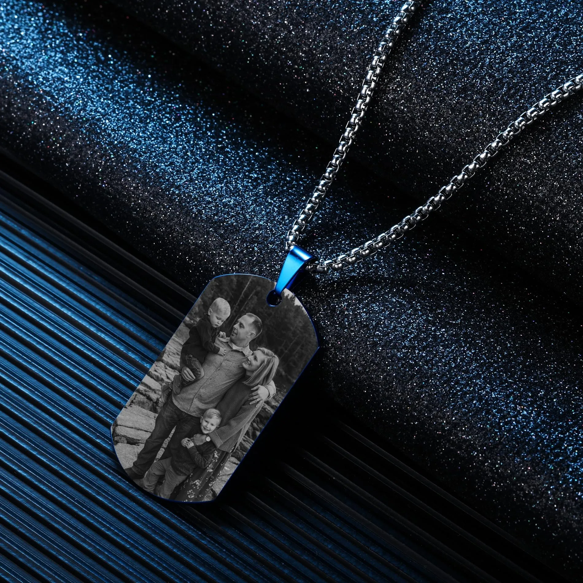 OTXIXTO Collana con Ciondolo con Piastrina per Cani Personalizzata con Incisione di Testo/Immagine Colorata/in Bianco e Nero per Gioielli in Acciaio Inossidabile da Uomo e Donna, con Portachiavi - immagine 4