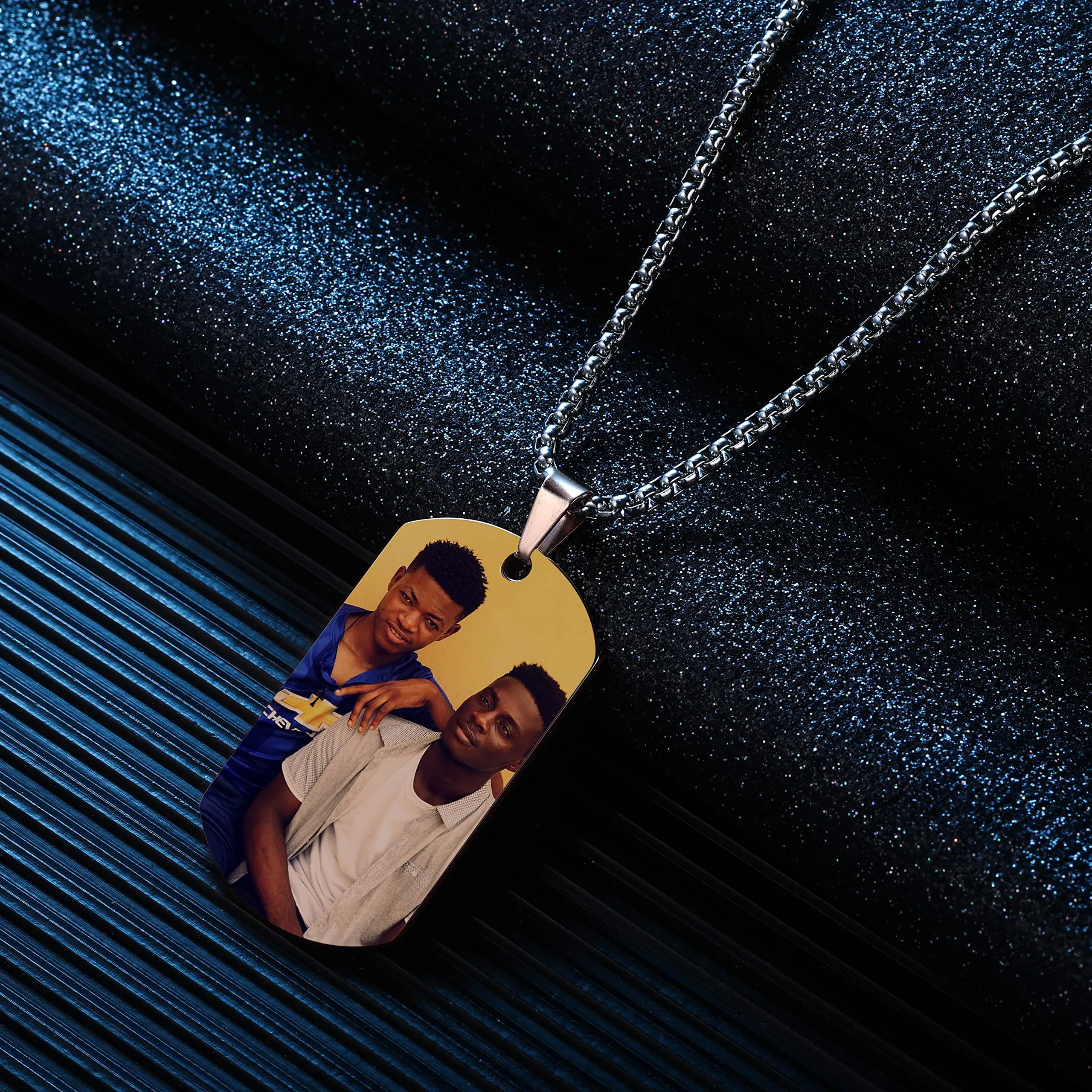 OTXIXTO Collana con Ciondolo con Piastrina per Cani Personalizzata con Incisione di Testo/Immagine Colorata/in Bianco e Nero per Gioielli in Acciaio Inossidabile da Uomo e Donna, con Portachiavi - immagine 4