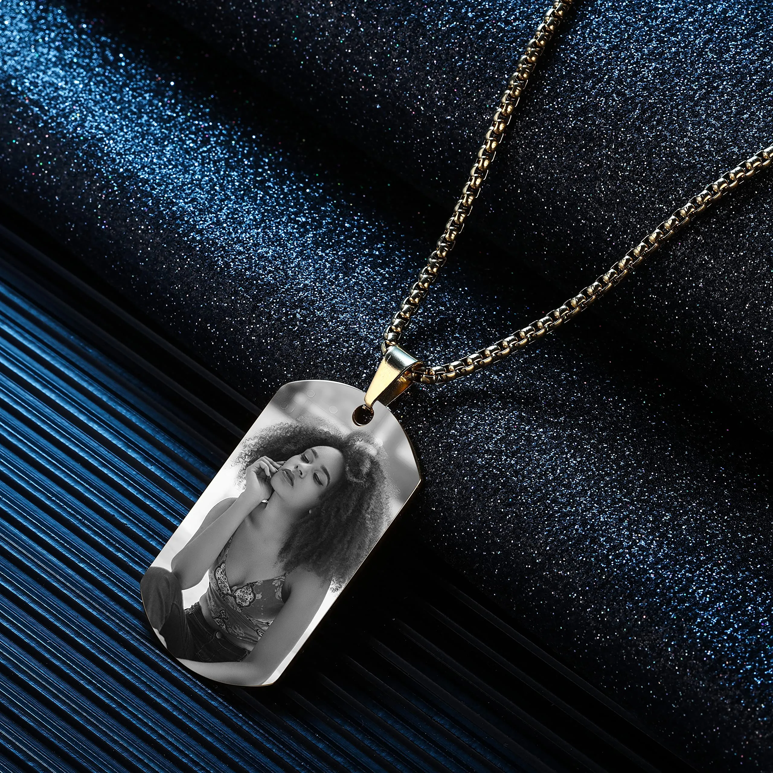 OTXIXTO Collana con Ciondolo con Piastrina per Cani Personalizzata con Incisione di Testo/Immagine Colorata/in Bianco e Nero per Gioielli in Acciaio Inossidabile da Uomo e Donna, con Portachiavi - immagine 4