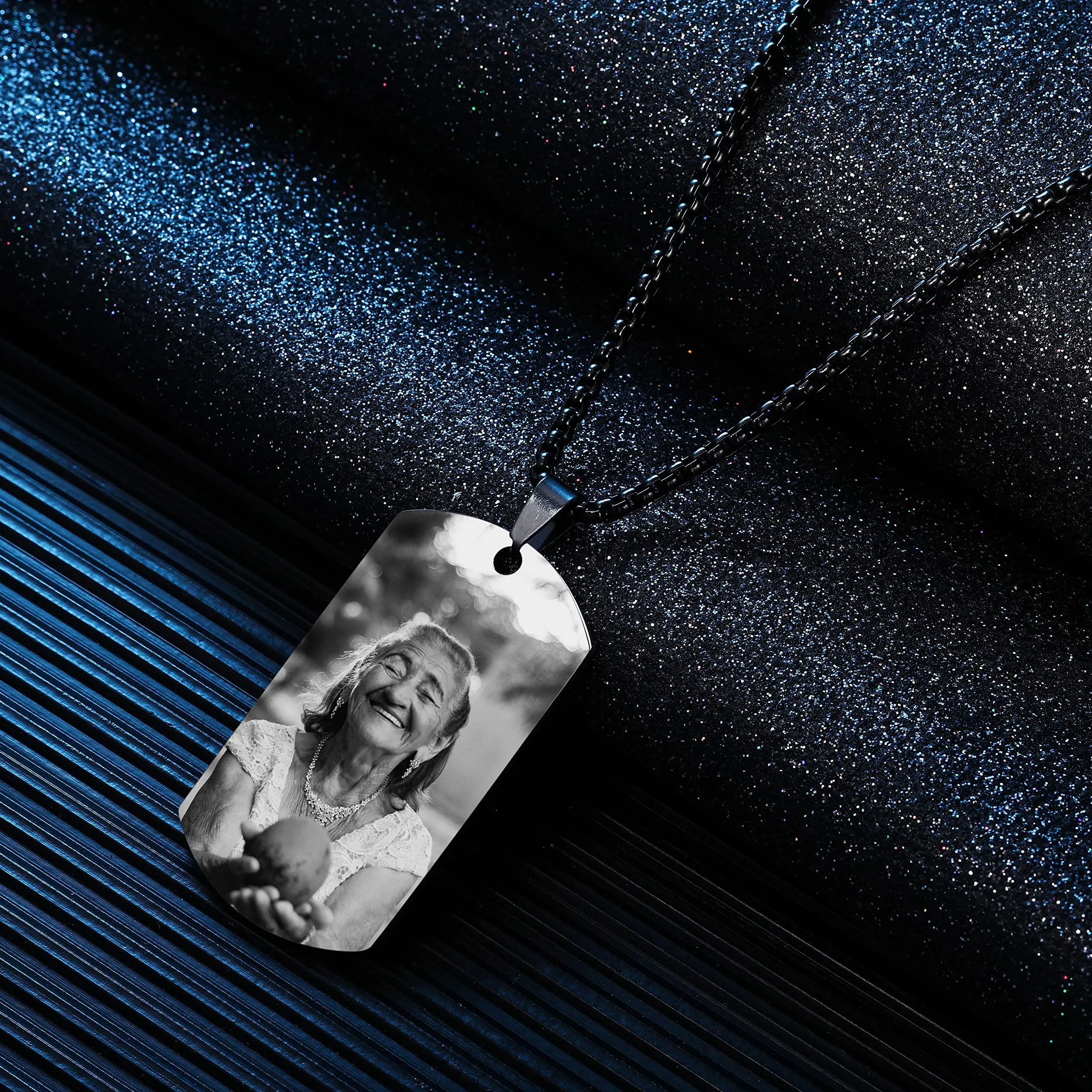 OTXIXTO Collana con Ciondolo con Piastrina per Cani Personalizzata con Incisione di Testo/Immagine Colorata/in Bianco e Nero per Gioielli in Acciaio Inossidabile da Uomo e Donna, con Portachiavi - immagine 4