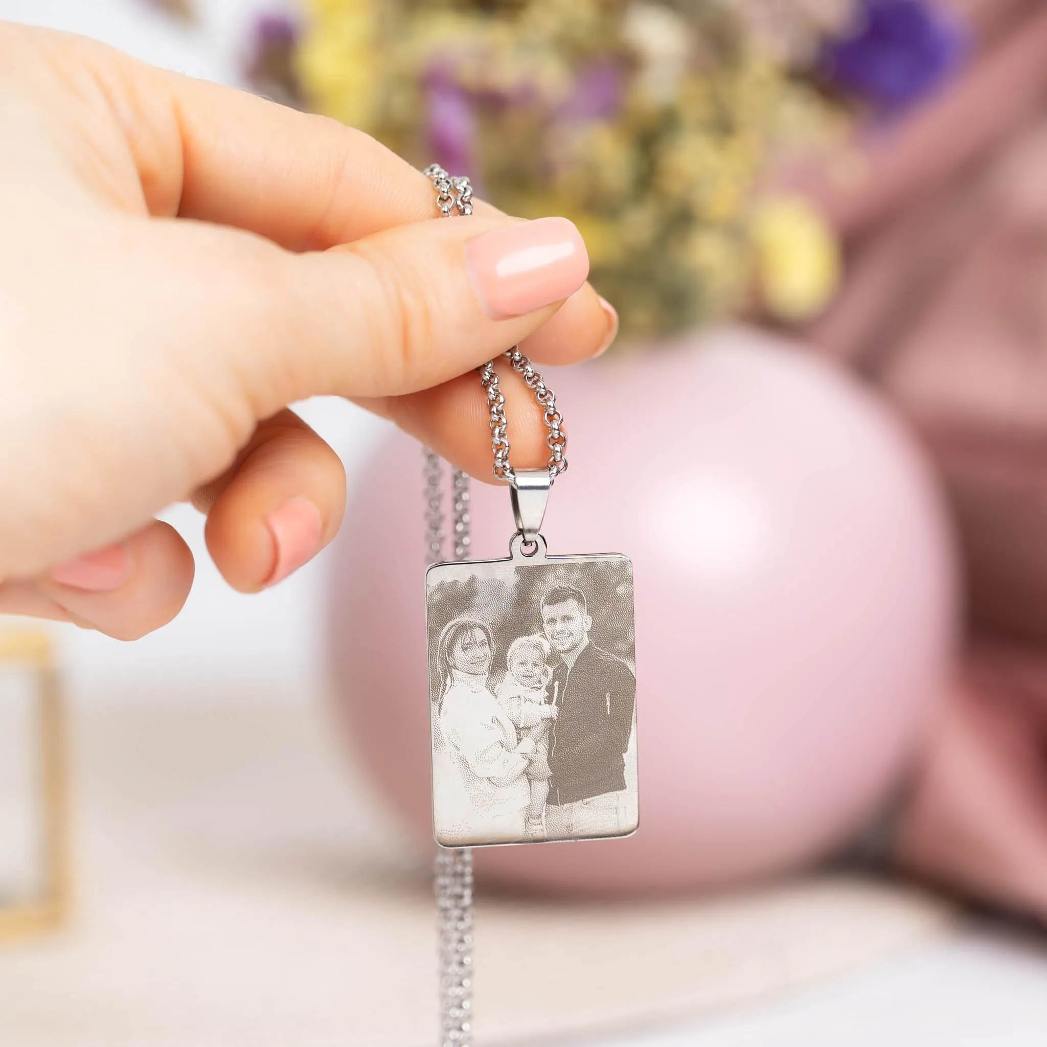 Wanapix | Ciondolo Inciso con Foto, Nome o Testi | Collana Rettangolare in Acciaio Inossidabile con Catena | Personalizzato su 1 lato tramite Incisione Laser | 100% Personalizzato - immagine 3