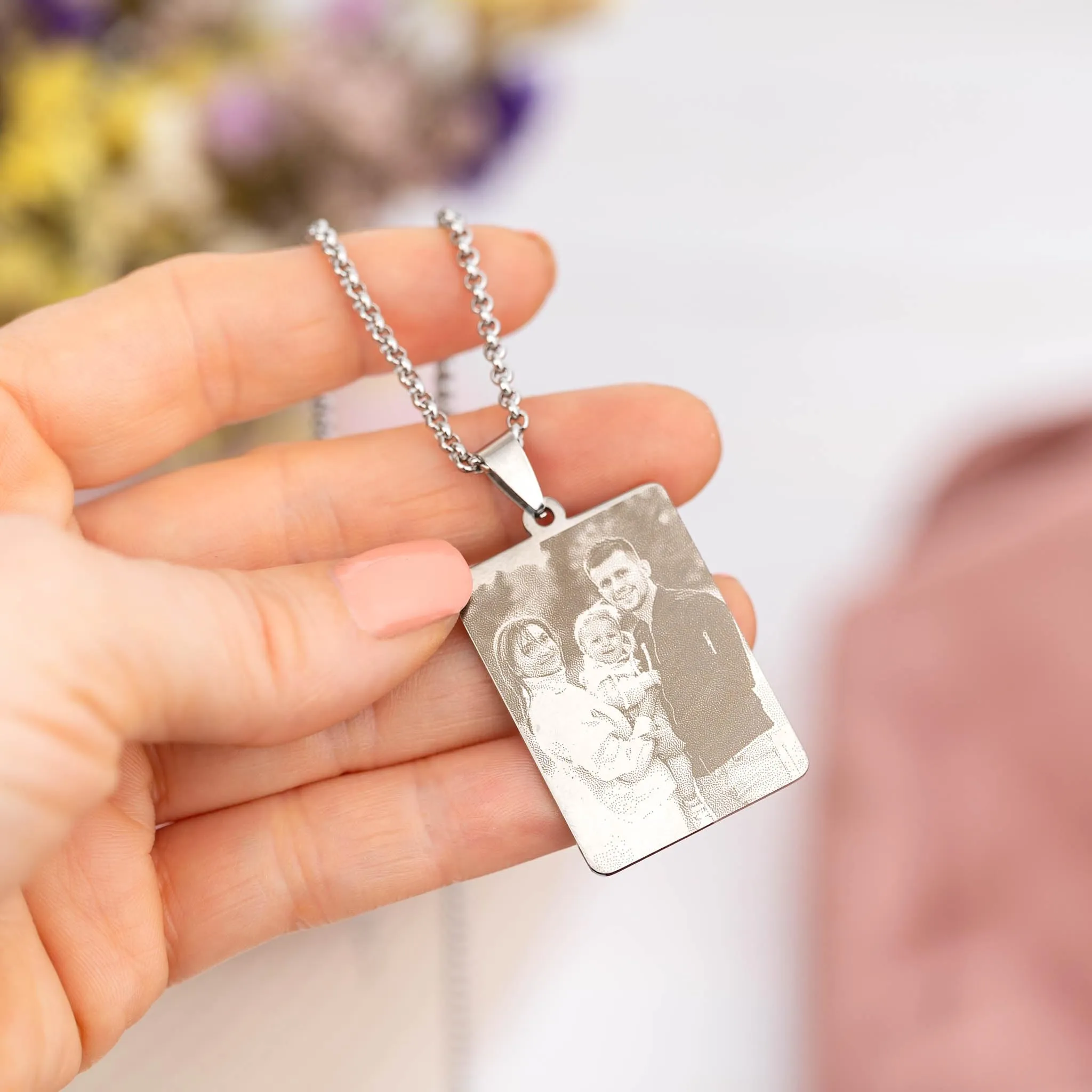 Wanapix | Ciondolo Inciso con Foto, Nome o Testi | Collana Rettangolare in Acciaio Inossidabile con Catena | Personalizzato su 1 lato tramite Incisione Laser | 100% Personalizzato - immagine 5