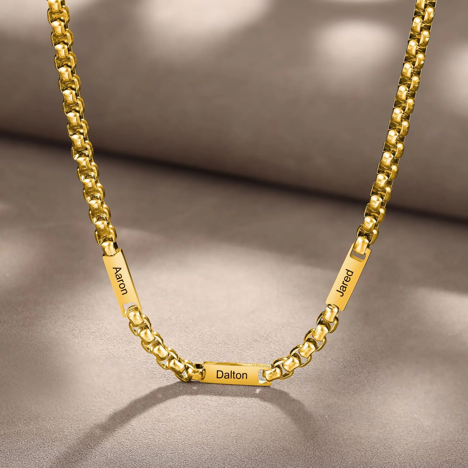 ALBERTBAND Collana da Uomo Personalizzata Collana in Acciaio inox con Nome Regalo per Uomo Festa del papà San Valentino Natale (Oro-3 nome) - immagine 6