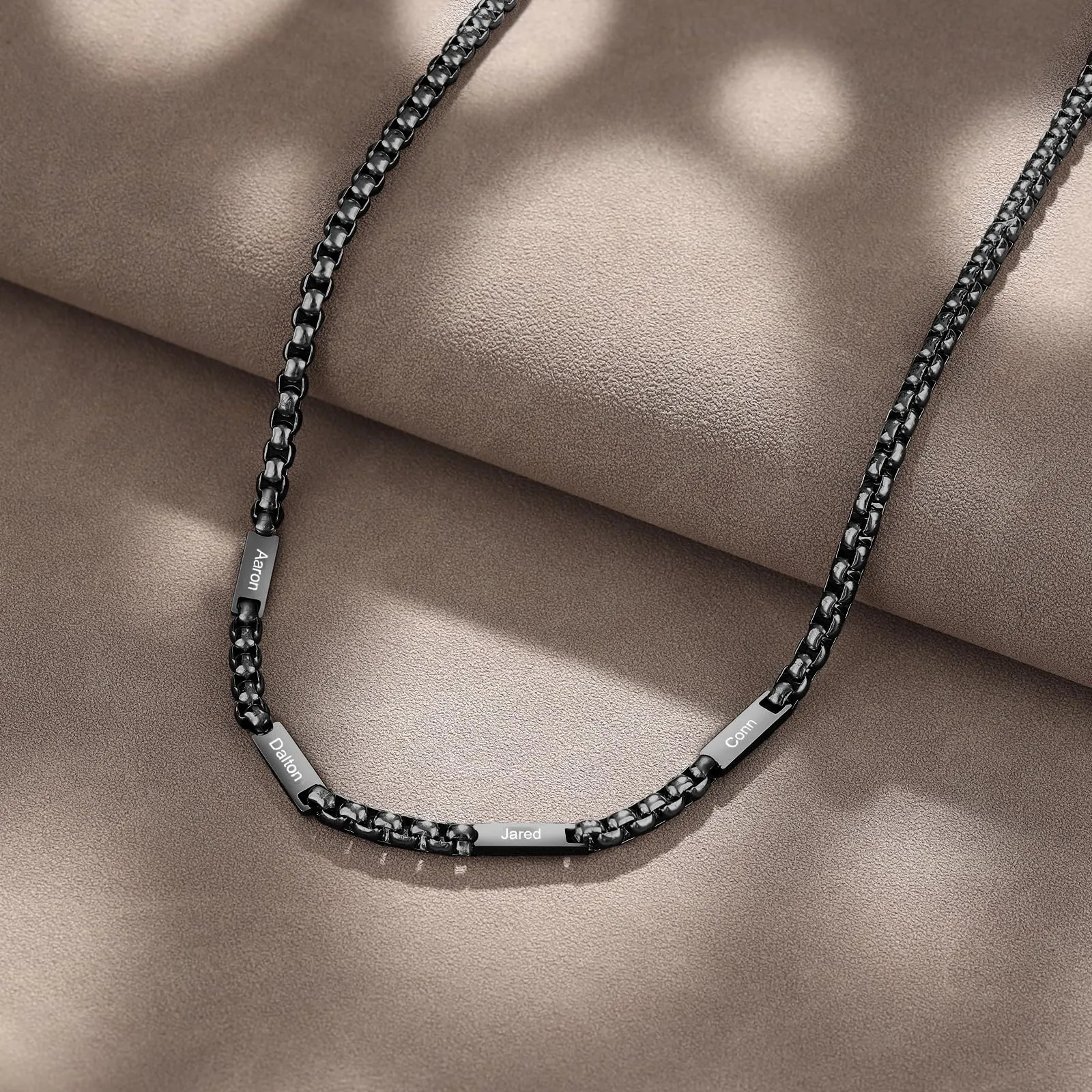 ALBERTBAND Collana da Uomo Personalizzata Collana in Acciaio inox con Nome Regalo per Uomo Festa del papà San Valentino Natale (Nero-4 nome) - immagine 4