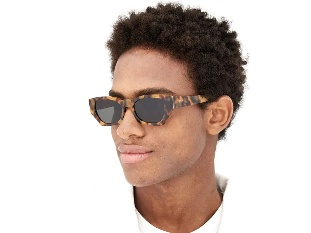 Retrosuperfuture 0B0 AMATA SPOTTED HAVANA Occhiali da sole Acetato Havana Nero Geometrica Normale - immagine 4