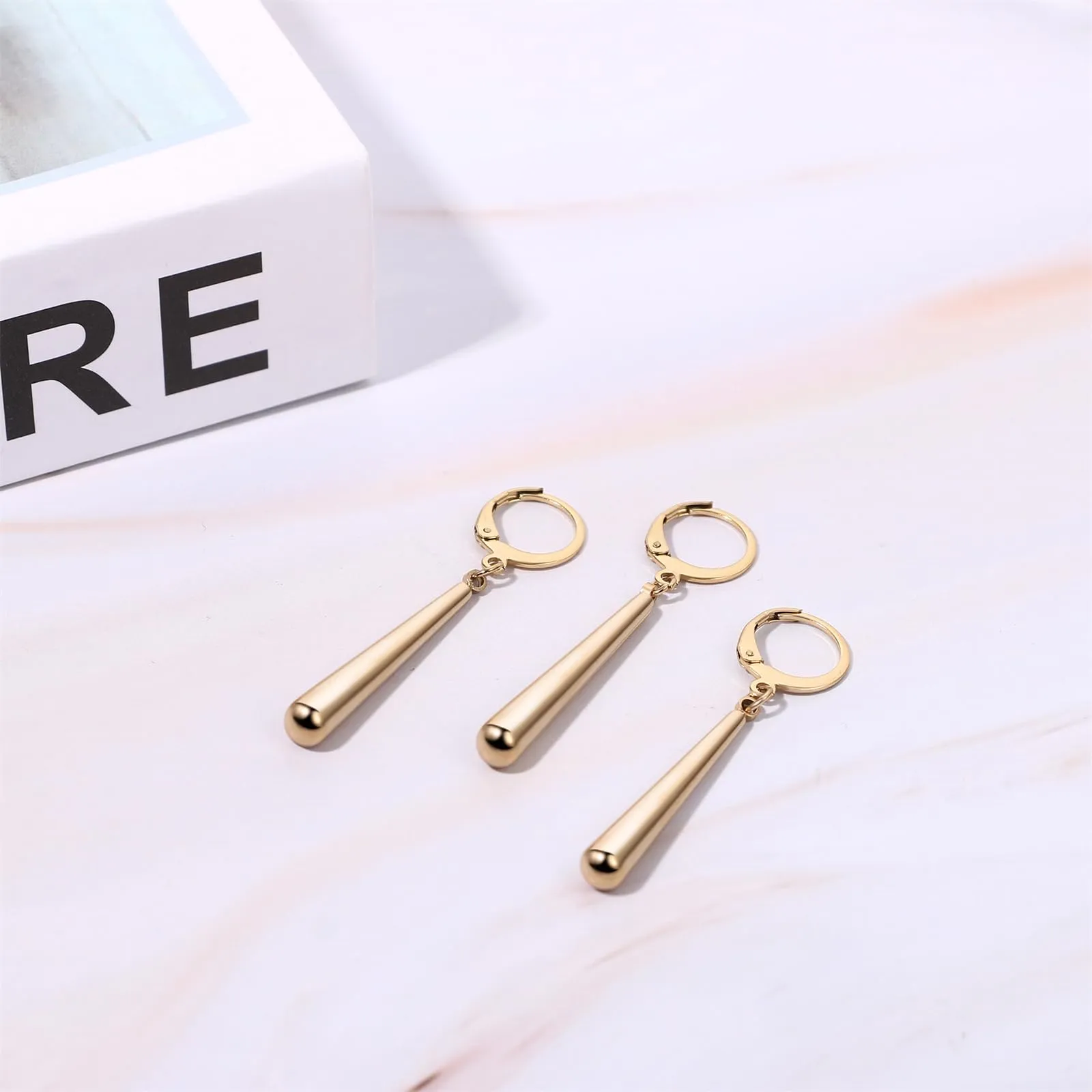 JewelryWe One Piece Orecchini a cerchio Roronoa Zoro in acciaio inox, da uomo, orecchini a clip, gioielli per cosplay per i fan di Lorenor Zorro, 4.8 cm - immagine 6