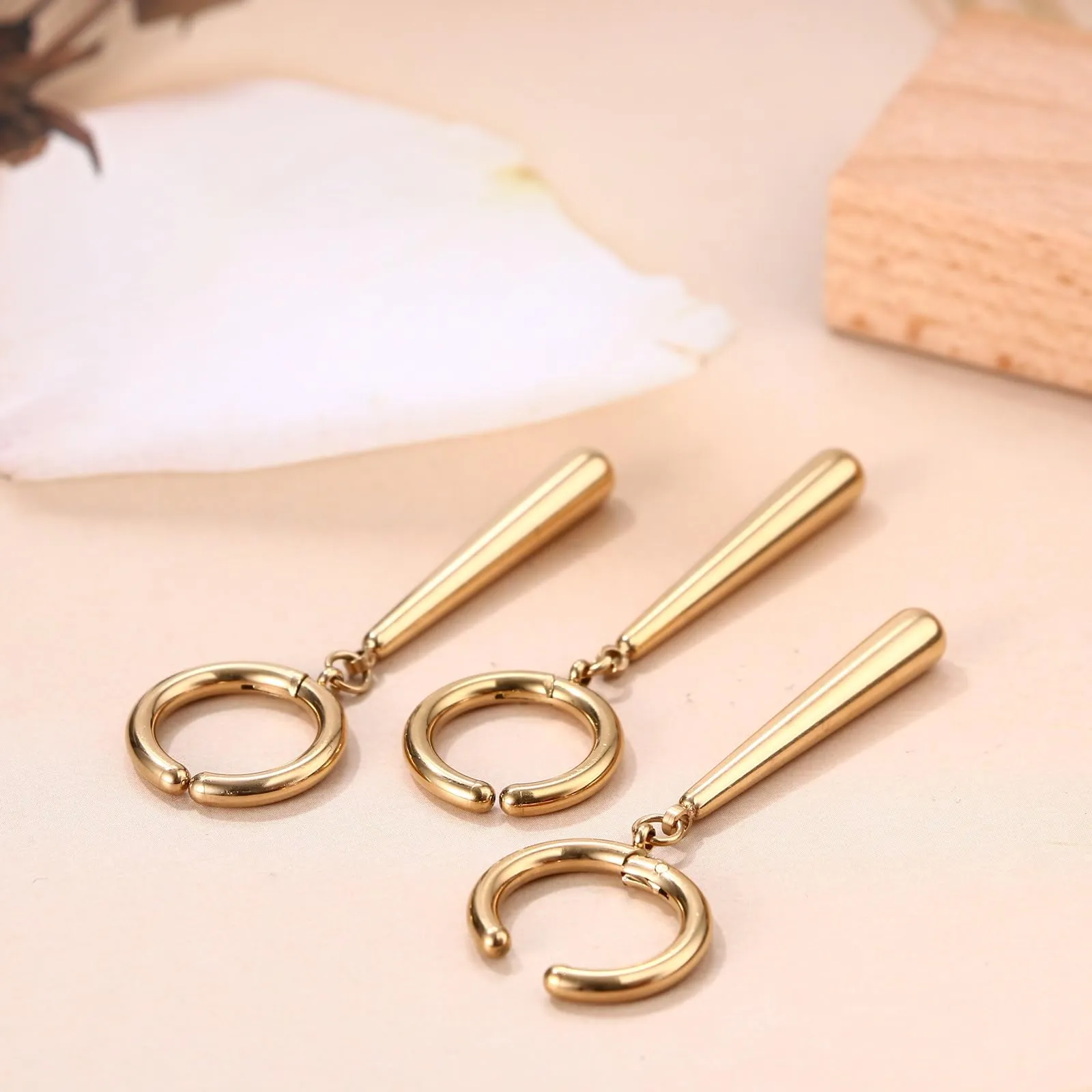 JewelryWe Orecchini Finti con Pendenti Cosplay: Set 3 Pezzi Zoro Orecchini Roronoa Idee Regalo Appassionato di Anime - immagine 8