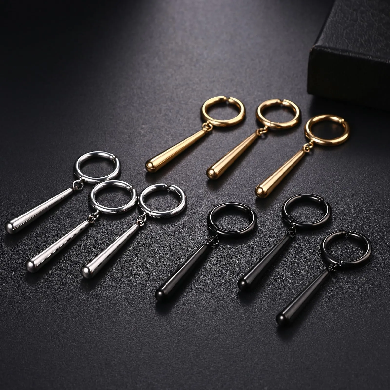 JewelryWe One Piece orecchini da uomo in acciaio inox Roronoa Zoro orecchini a cerchio Huggie orecchini clip on orecchini pendenti anime cosplay gioielli per gli amanti degli anime di Lorenor Zorro - immagine 7