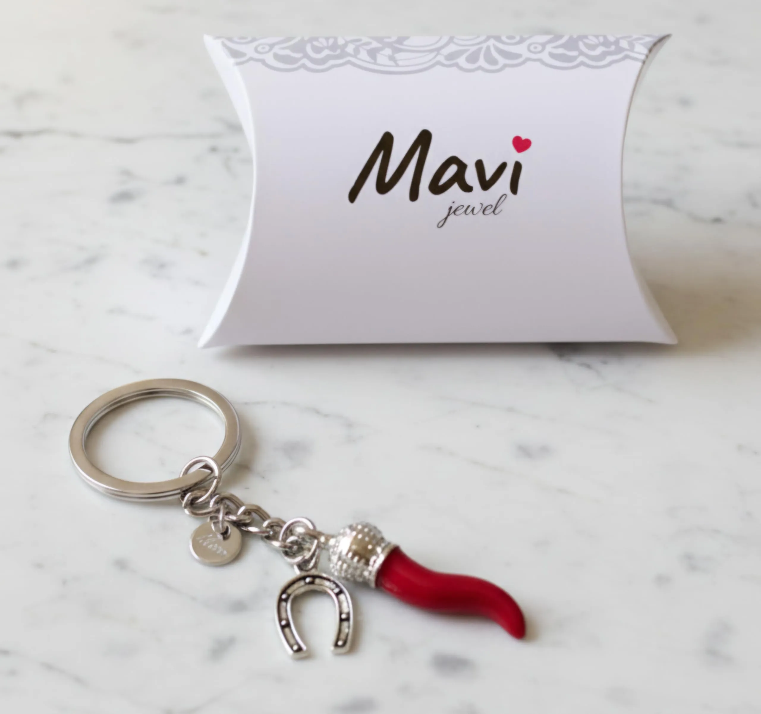 Portachiavi uomo donna in acciaio con pendente corno portafortuna personalizzato scritta/corna/zampa/albero della vita/mano di fatima /made in italy/spedizione gratuita (corno e ciampa di cavallo) - immagine 2