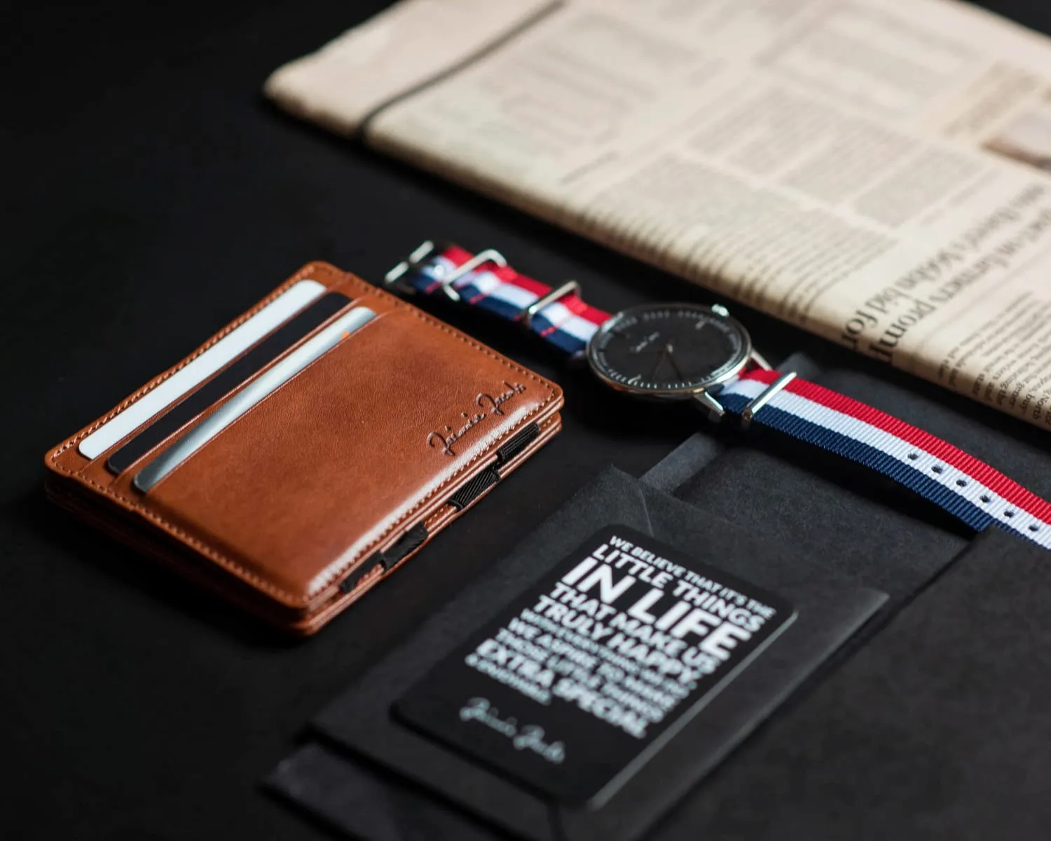 Jaimie Jacobs Portafoglio Magico, Magic Wallet Flap Boy Slim - l'Originale - Protezione RFID, Portafoglio Uomo Piccolo, Porta Carte di Credito Ragazzo, Porta Tessere Slim, Vera Pelle (Marrone e Nero) - immagine 8