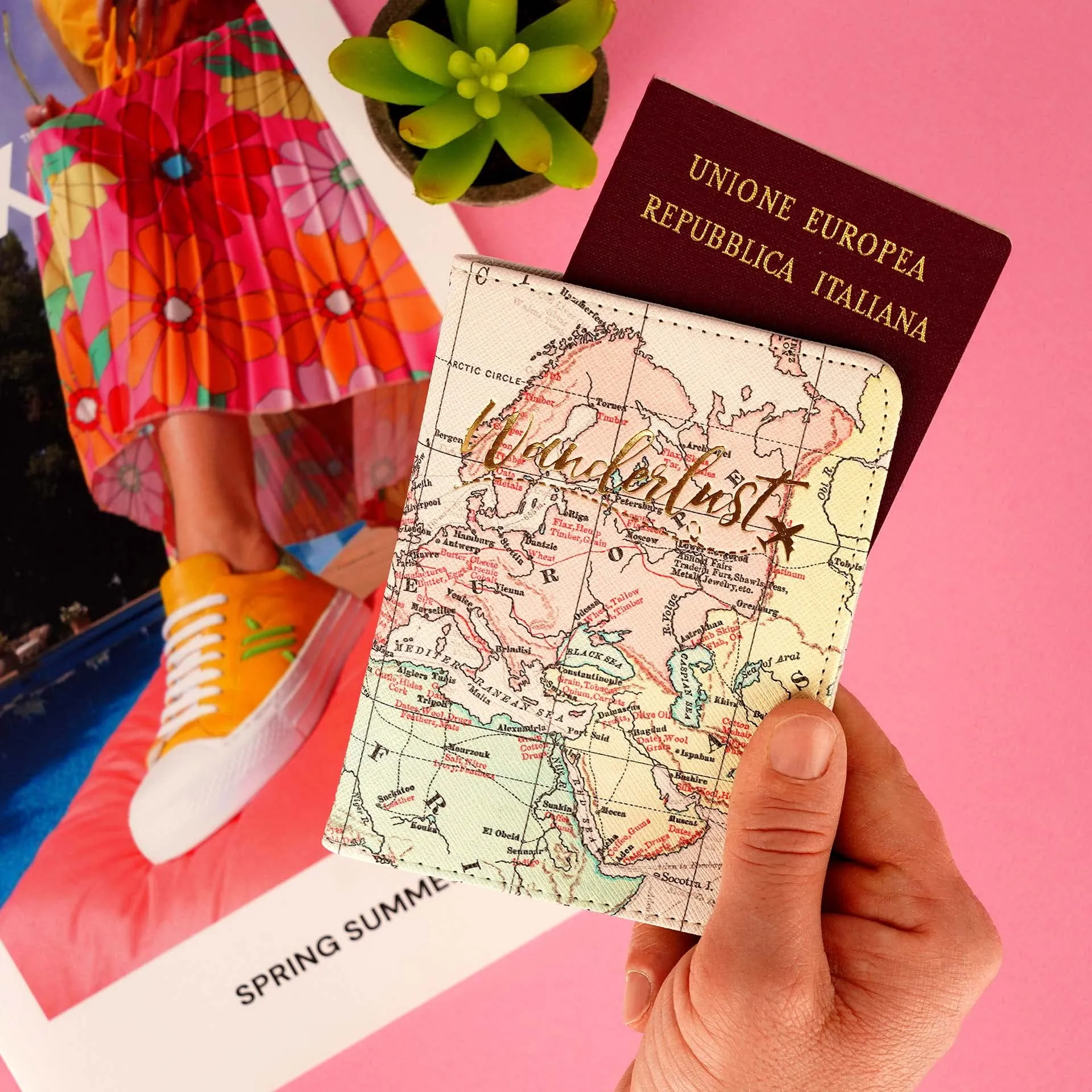 Legami - Porta passaporto, Custodia per Passaporto, 1 Tasca per Passaporto, 4 Tasche per carte, Protezione RFID, 10,5x14 cm, Tema Travel - immagine 3