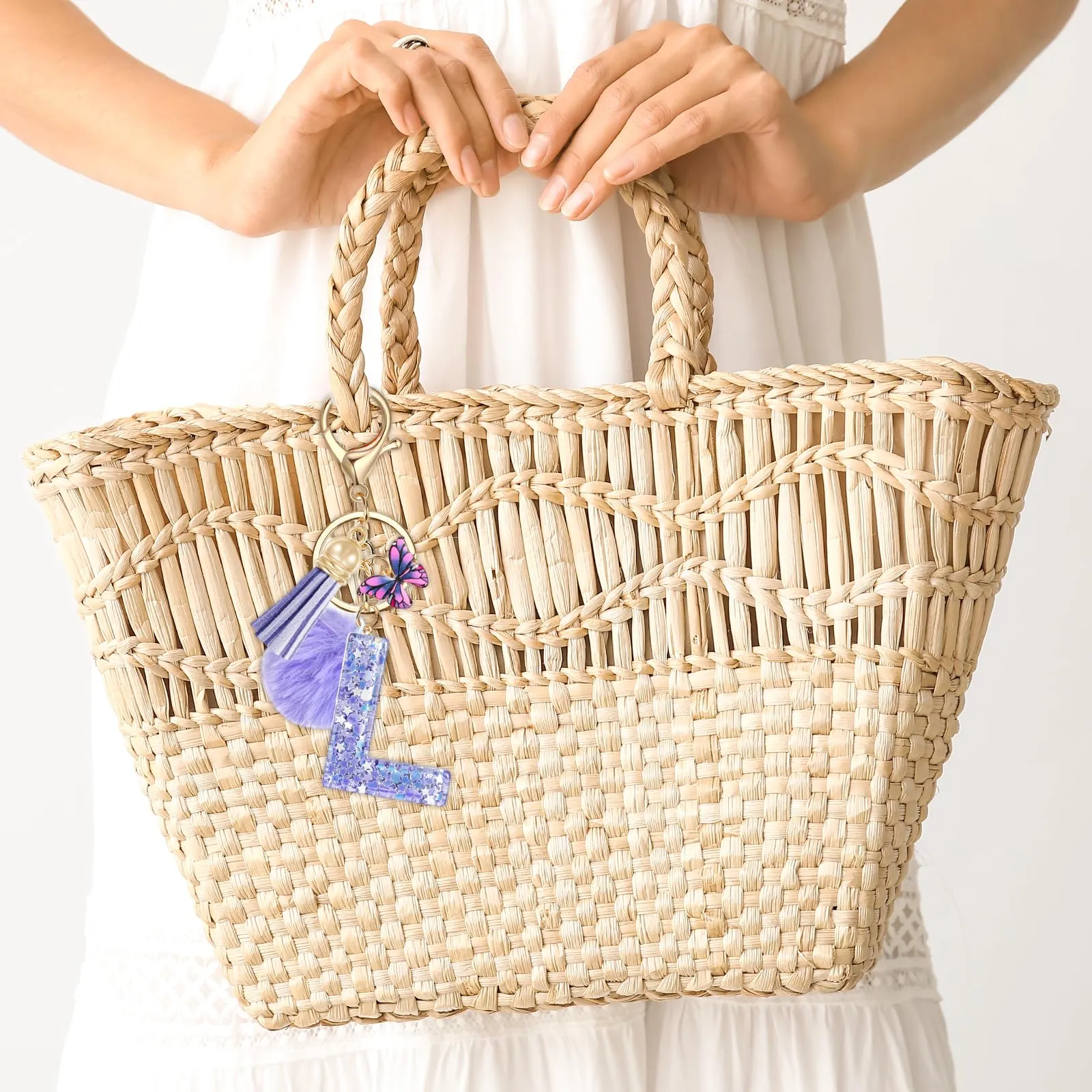 JSRQT Nome Lettera iniziale L Portachiavi Viola Farfallina Nappa Portachiavi da Ragazza Portachiavi Donna Regalo Portachiavi Decor Portachiavi da Personalizzare per Borsa Zaino Ciondoli in Resina - immagine 7