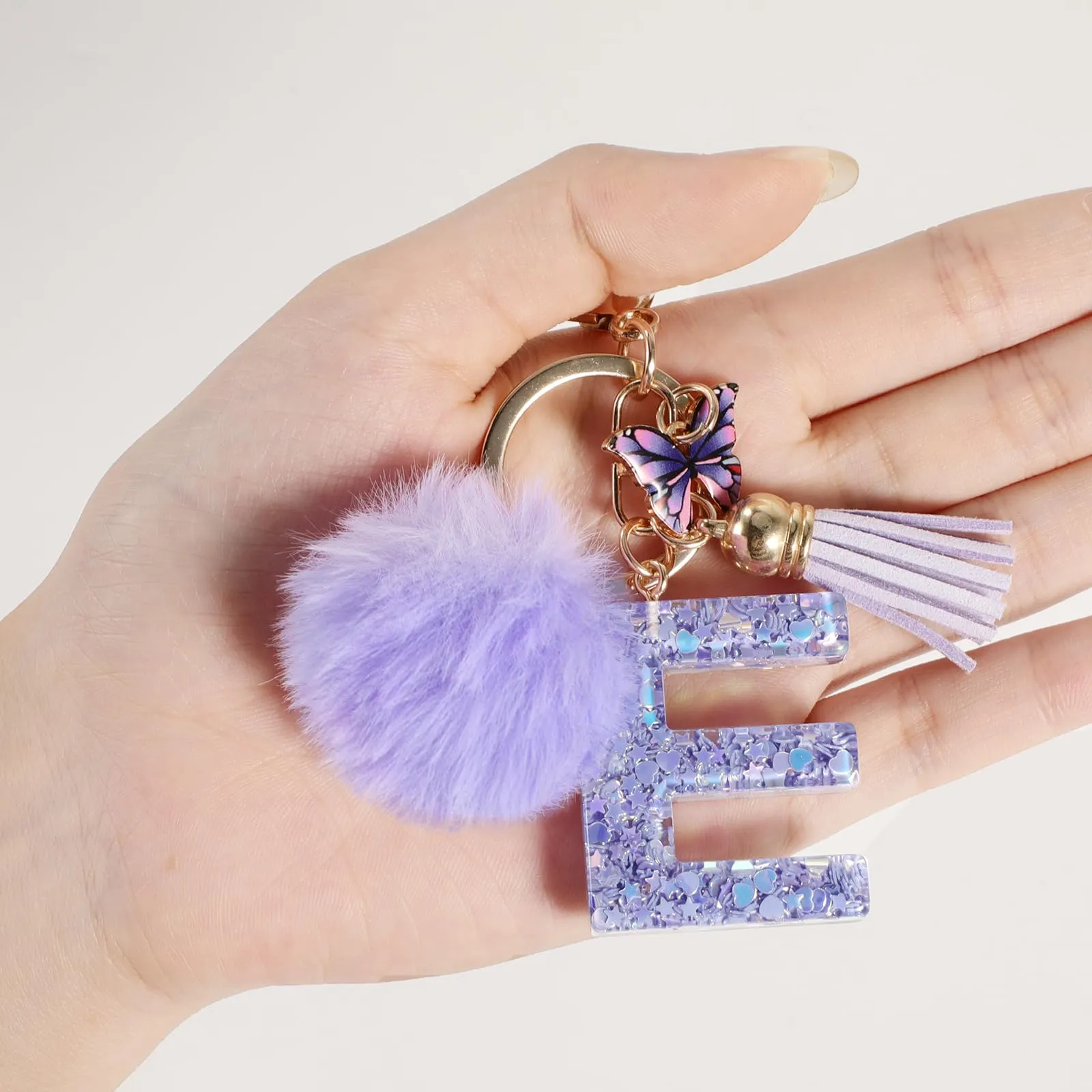 JSRQT Nome Lettera iniziale E Portachiavi Viola Portachiavi da Ragazza Farfallina Nappa Portachiavi Donna Portachiavi Decor Portachiavi da Personalizzare Ciondoli in Resina Regalo per Borsa Zaino - immagine 6