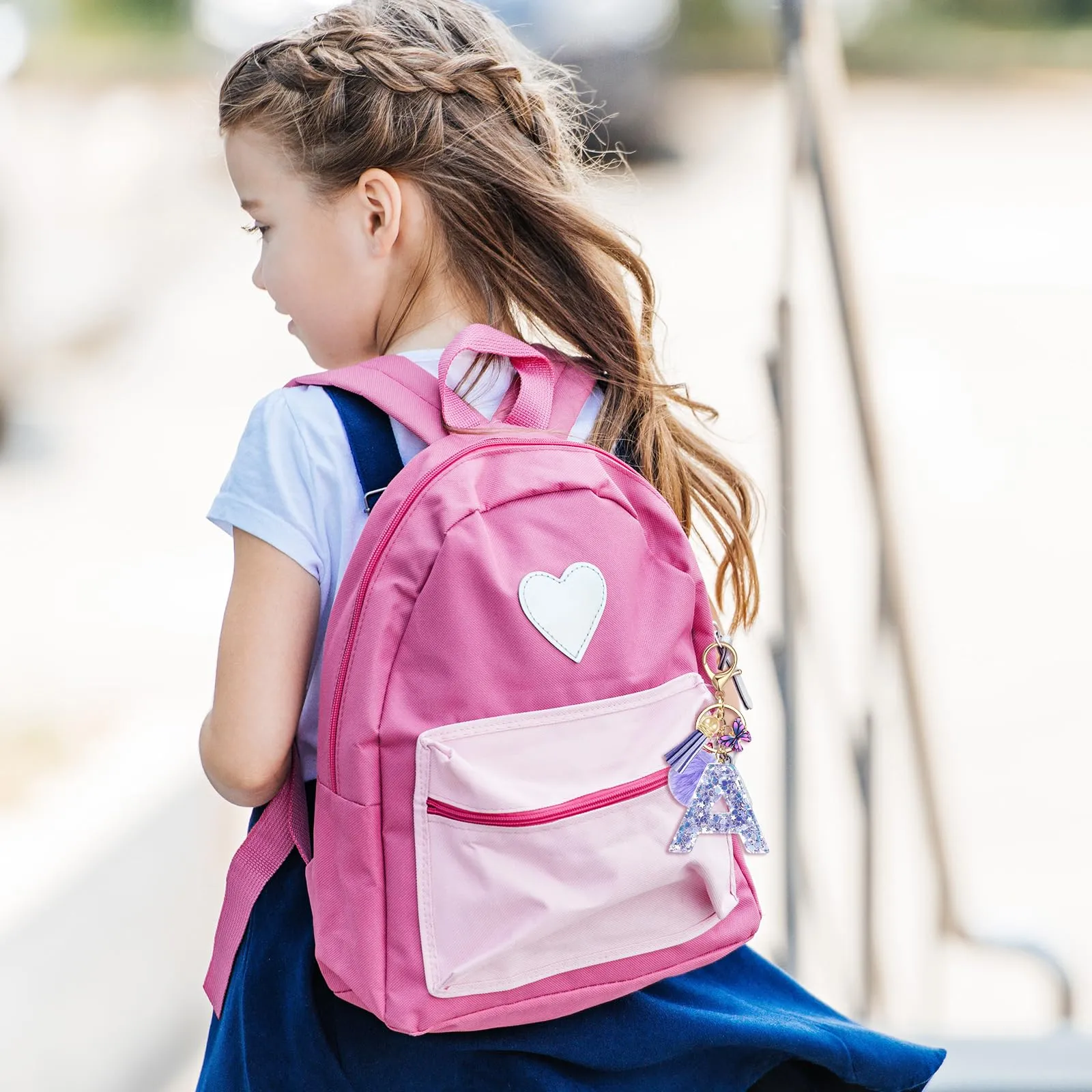 JSRQT Viola Nome Lettera iniziale A Portachiavi da Ragazza Farfallina Nappa Donna Regalo Portachiavi Decor da Personalizzare per Borsa Zaino Ciondoli in Resina - immagine 3