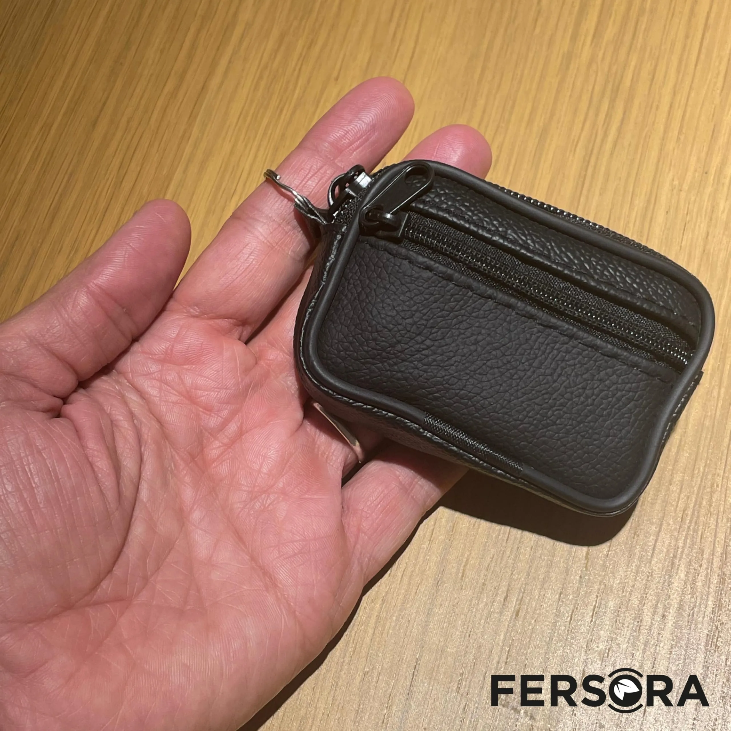 Fersora MiniPortafoglio Uomo Con Monete in Pelle, Cerniera, Portachiavi e Porta Documenti - Travel Wallet - immagine 4