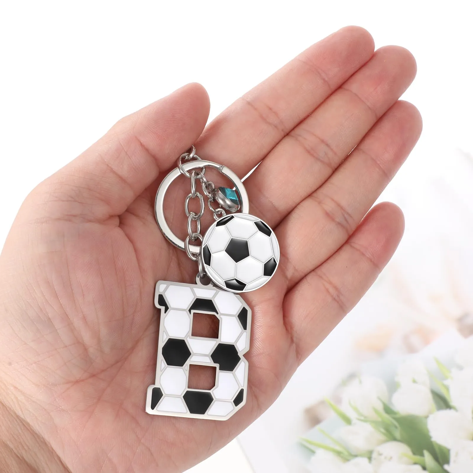 MWOOT Portachiavi Calcio Lettera Iniziale, Portachiavi Alfabeto con Ciondoli a Calcio, Portachiavi Sport Regalo Calcio per Amanti del Calcio, Charms per Borse Zaino Accessori(B) - immagine 6