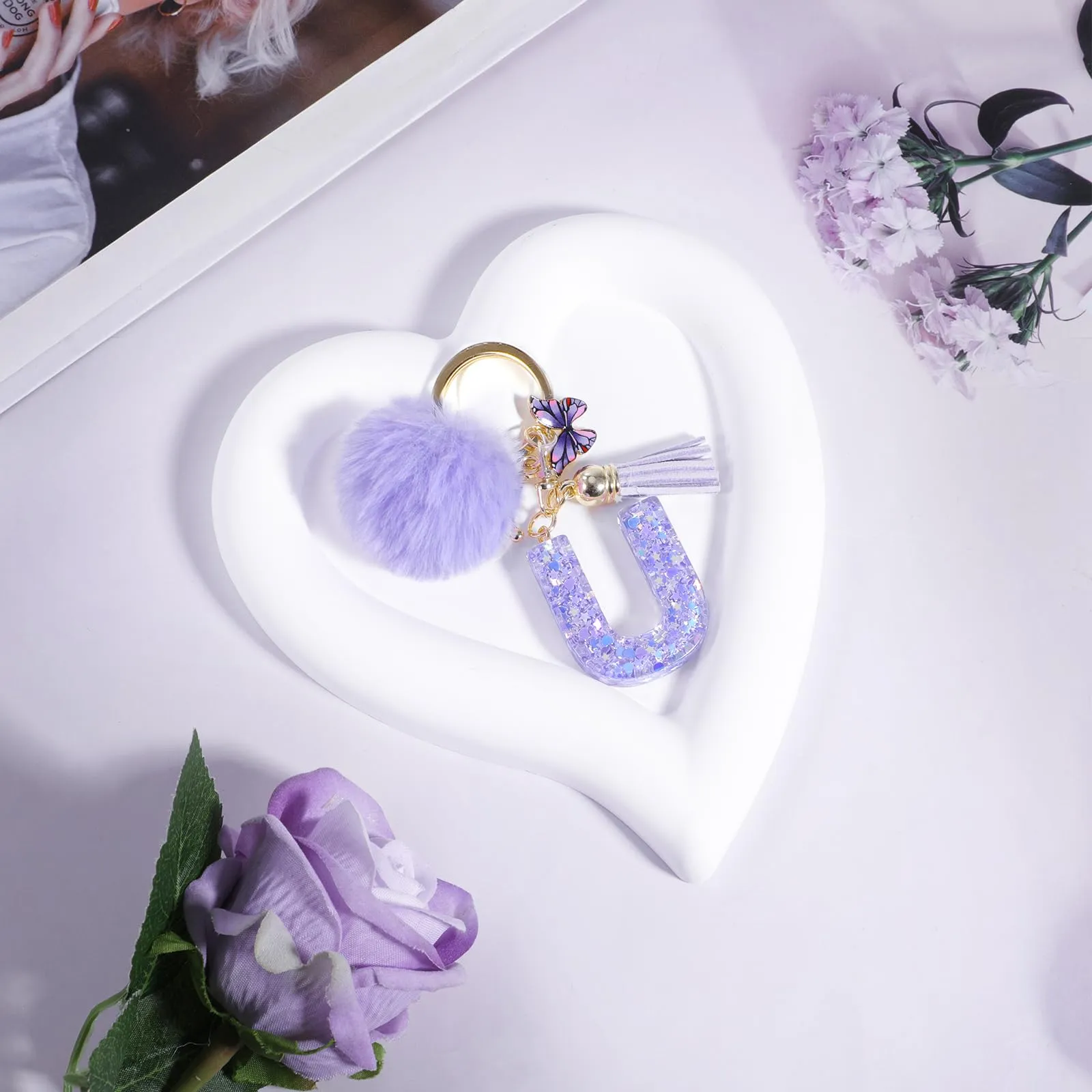 JSRQT Portachiavi da Ragazza Donna Viola Farfallina con Lettera Iniziale Nome U Ciondoli in Resina Personalizzare Regalo Legami Borsa per Auto Chiave Della Porta Macchina Zaino Pendenti Decor - immagine 5