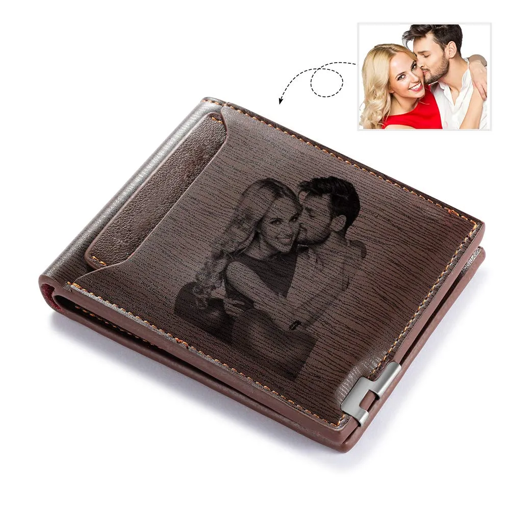 Glooraca Portafogli in pelle personalizzati per uomo Portafogli da uomo personalizzati Portafogli fotografici incisi per papà marito fidanzato (Stile J) - immagine 3