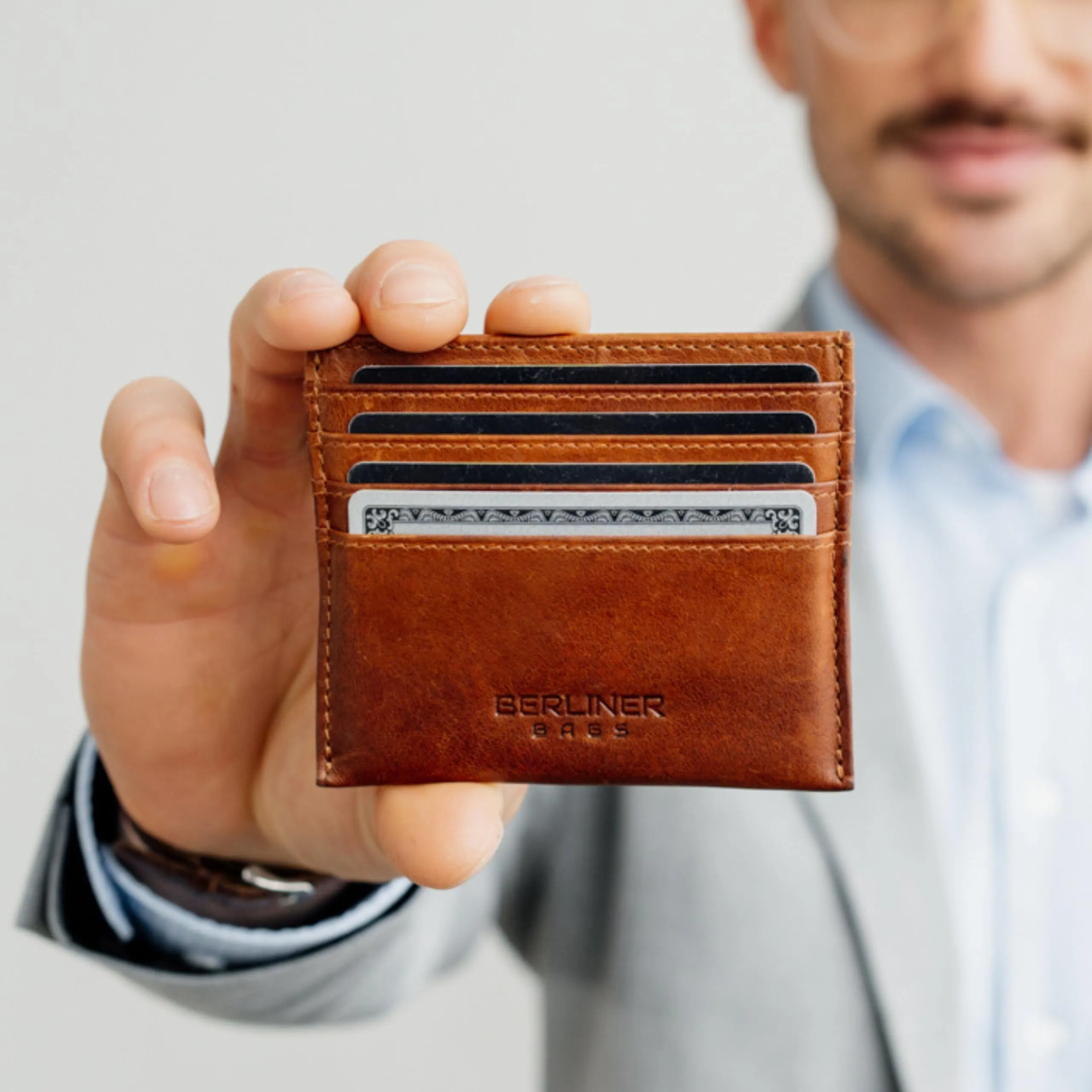 Berliner Bags Portacarte Uomo Slim Sottile in Vera Pelle con RFID e 8 Carte - immagine 2