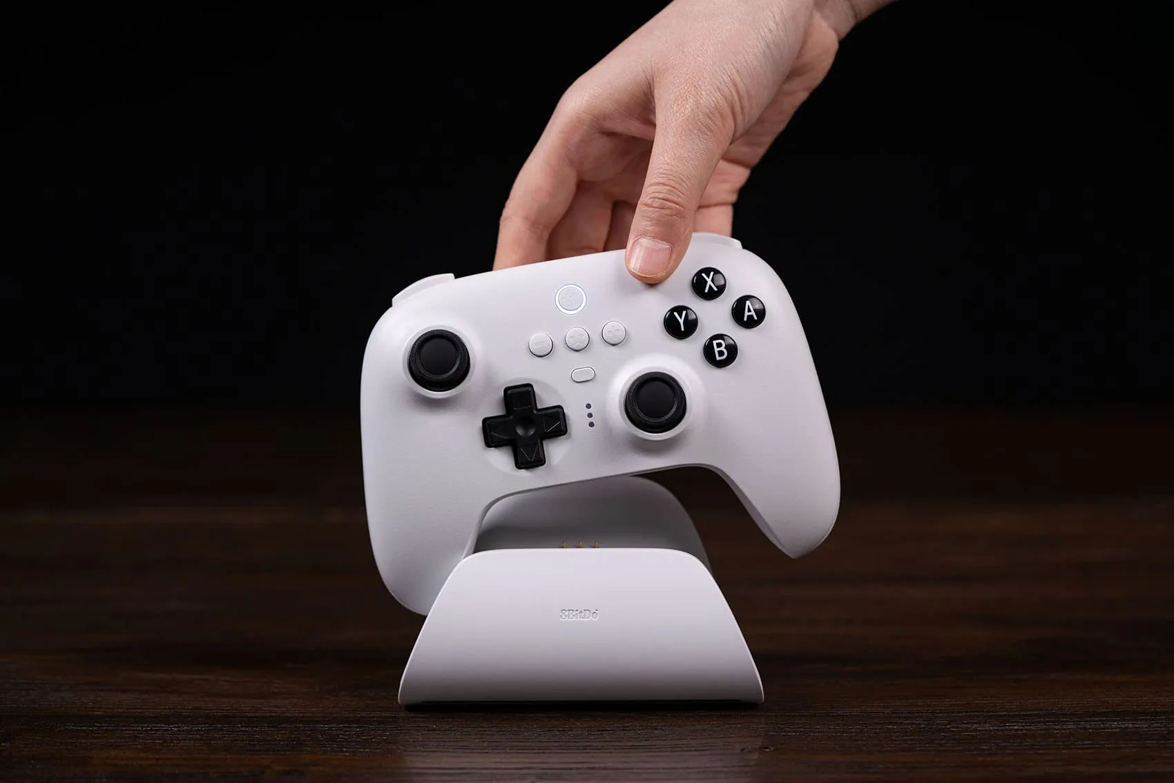 8BitDo Ultimate Bluetooth & 2.4g Controller with Charging Dock for Switch and Windows - White - immagine 6