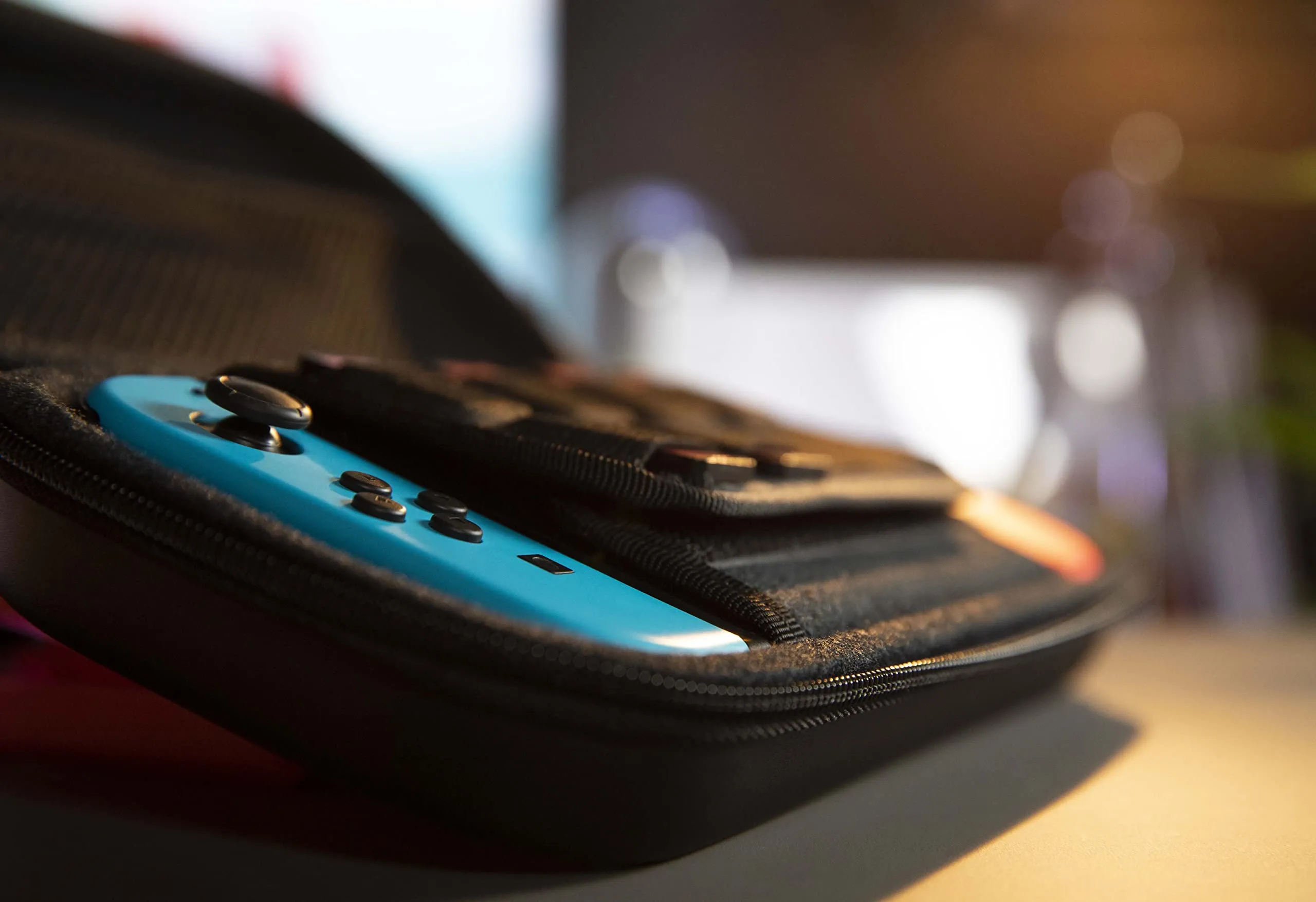 Konix My Hero Academia Custodia di protezione e trasporto per Nintendo Switch, Switch Lite e Switch OLED - Alloggio 8 giochi - Design Himiko Toga - immagine 5