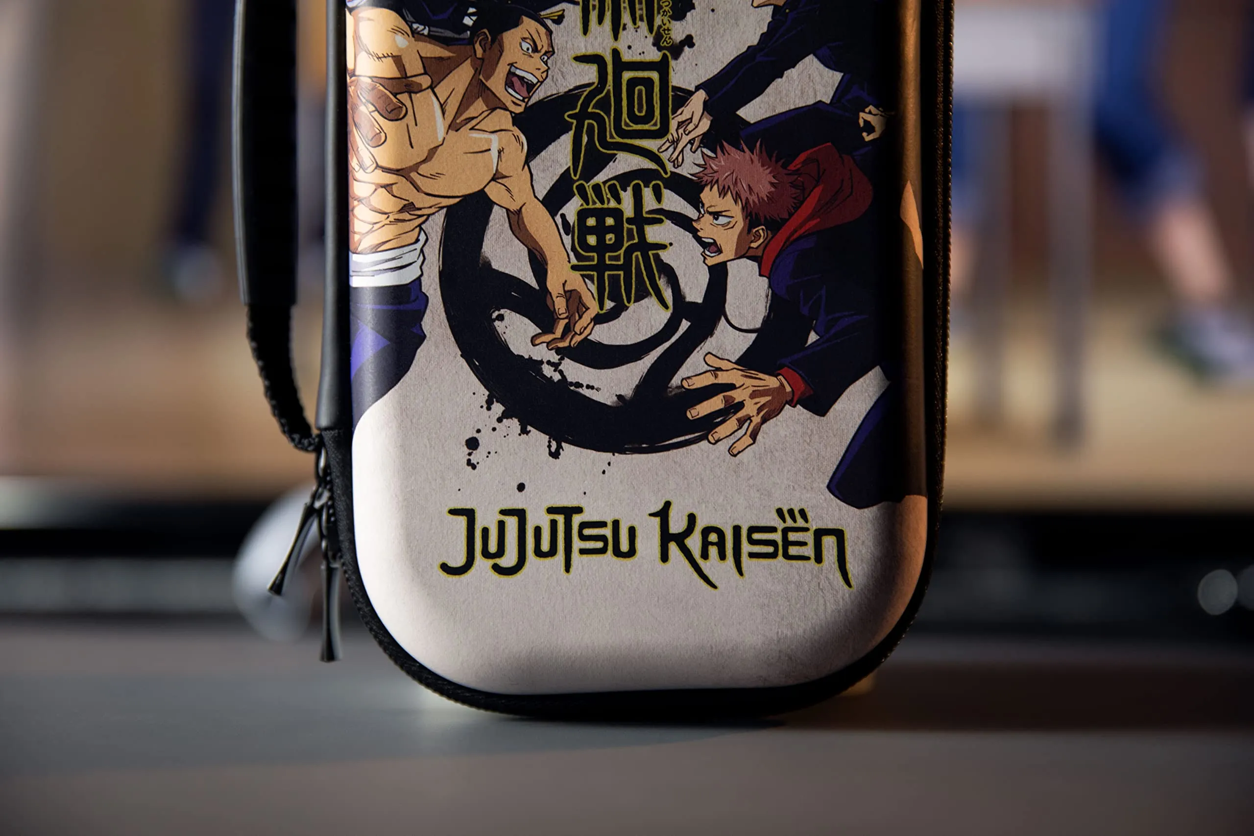 Konix Jujutsu Kaisen Custodia di protezione e trasporto Nintendo Switch, Switch Lite e Switch OLED - 8 giochi - Design Jujutsu Kaisen - Beige - immagine 6