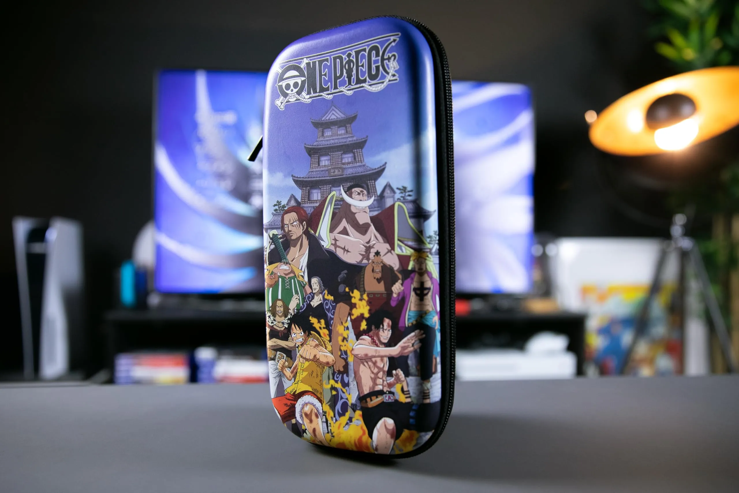 Custodia protettiva e da trasporto Konix One Piece per console OLED Nintendo Switch, Switch Lite e Switch - 8 posti di archiviazione per giochi - Design Ford Marine - immagine 6