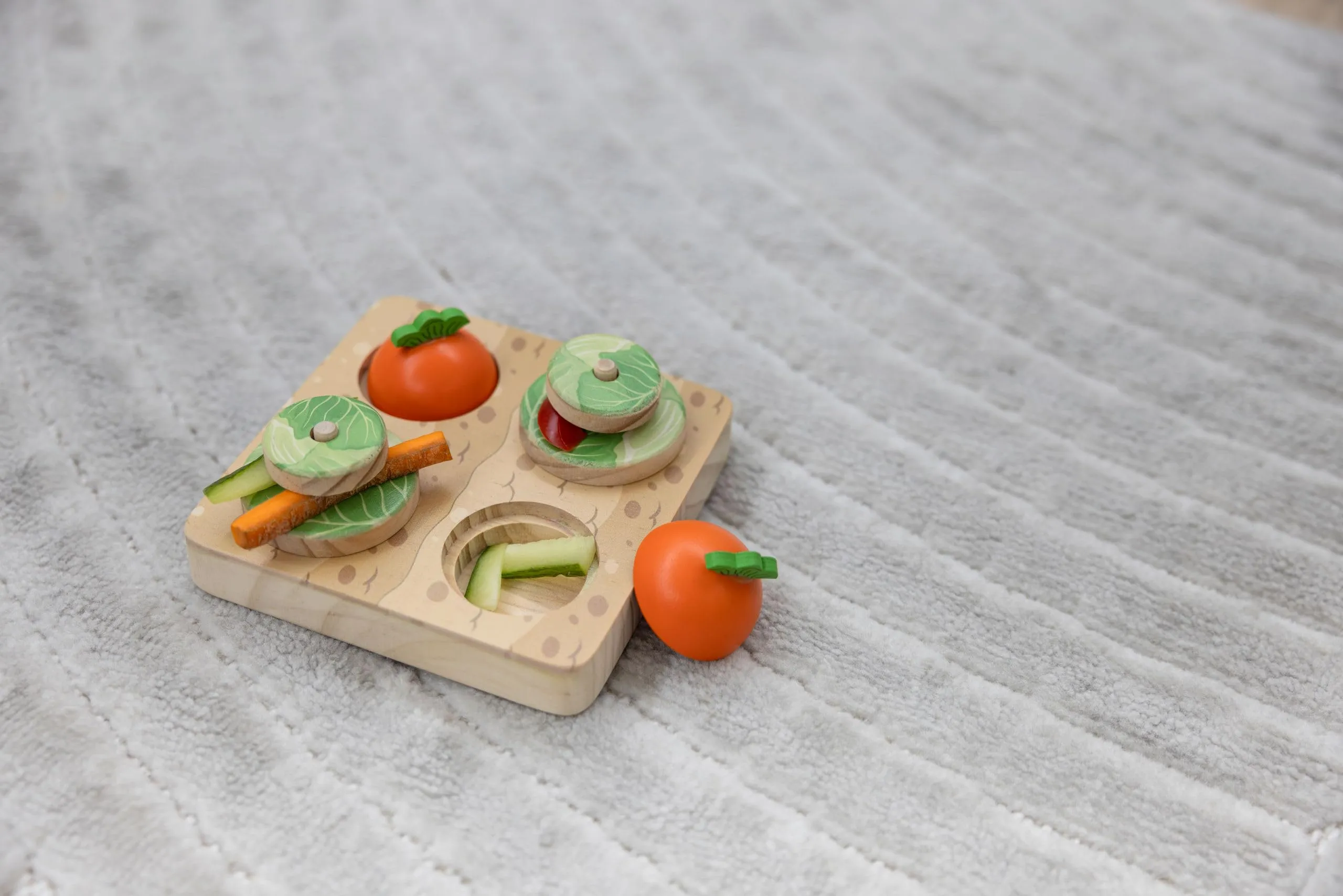 Kerbl Pet Giocattolo per Imparare e Pensare Veggie, 15 x 15 x 6 cm, Giocattolo per Conigli, Giocattolo per Conigli, Giocattolo per Roditori, Legno, Coniglio, Lepre - immagine 5