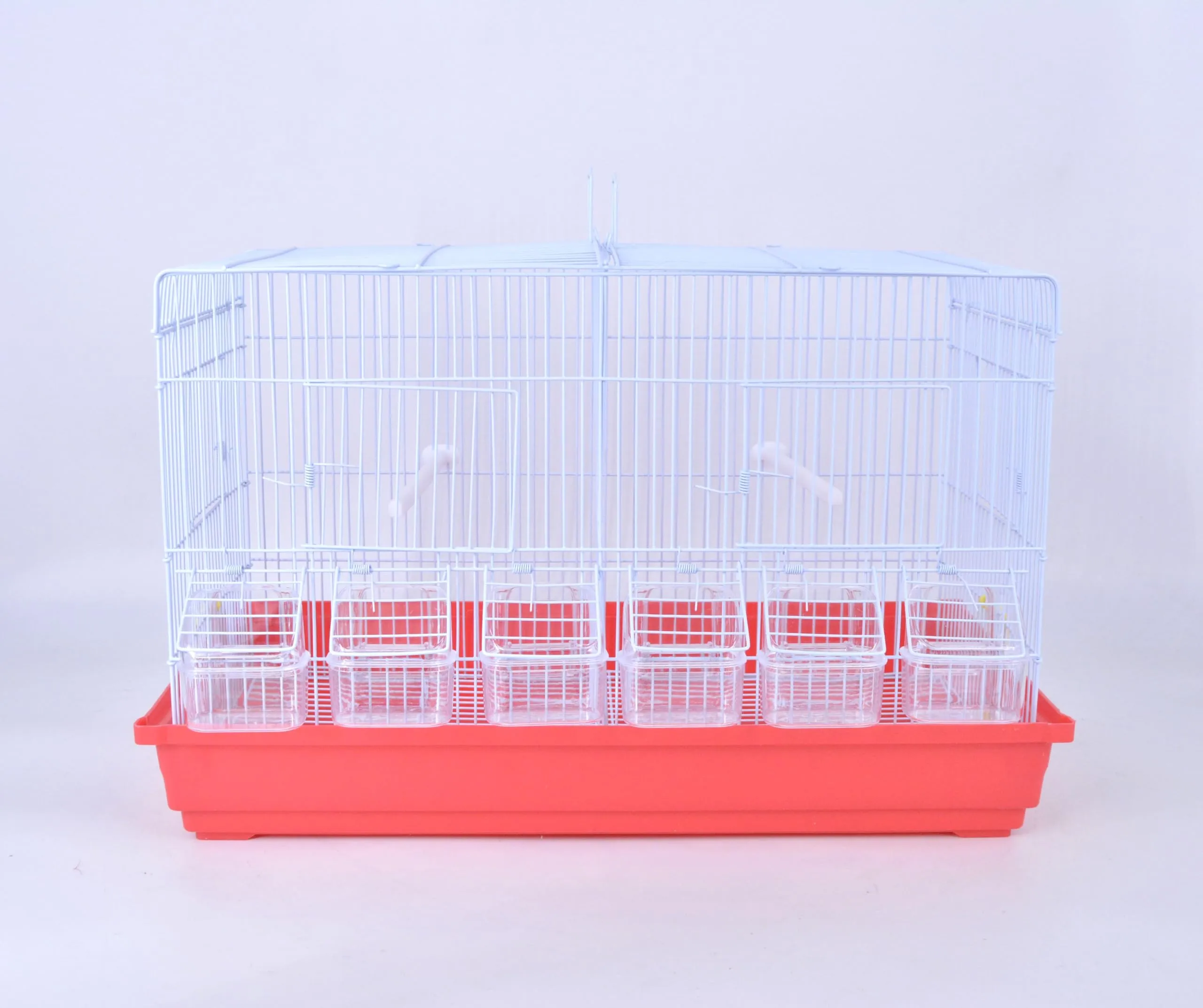 Pet's Solution - Gabbia Cova per Uccelli come Canarini, Cocorite e Bengalini, Ideale per Allevamento, con Divisorio, 2 Posatoi e 6 Mangiatoie - Rosso 58X35X36,5h cm - immagine 2