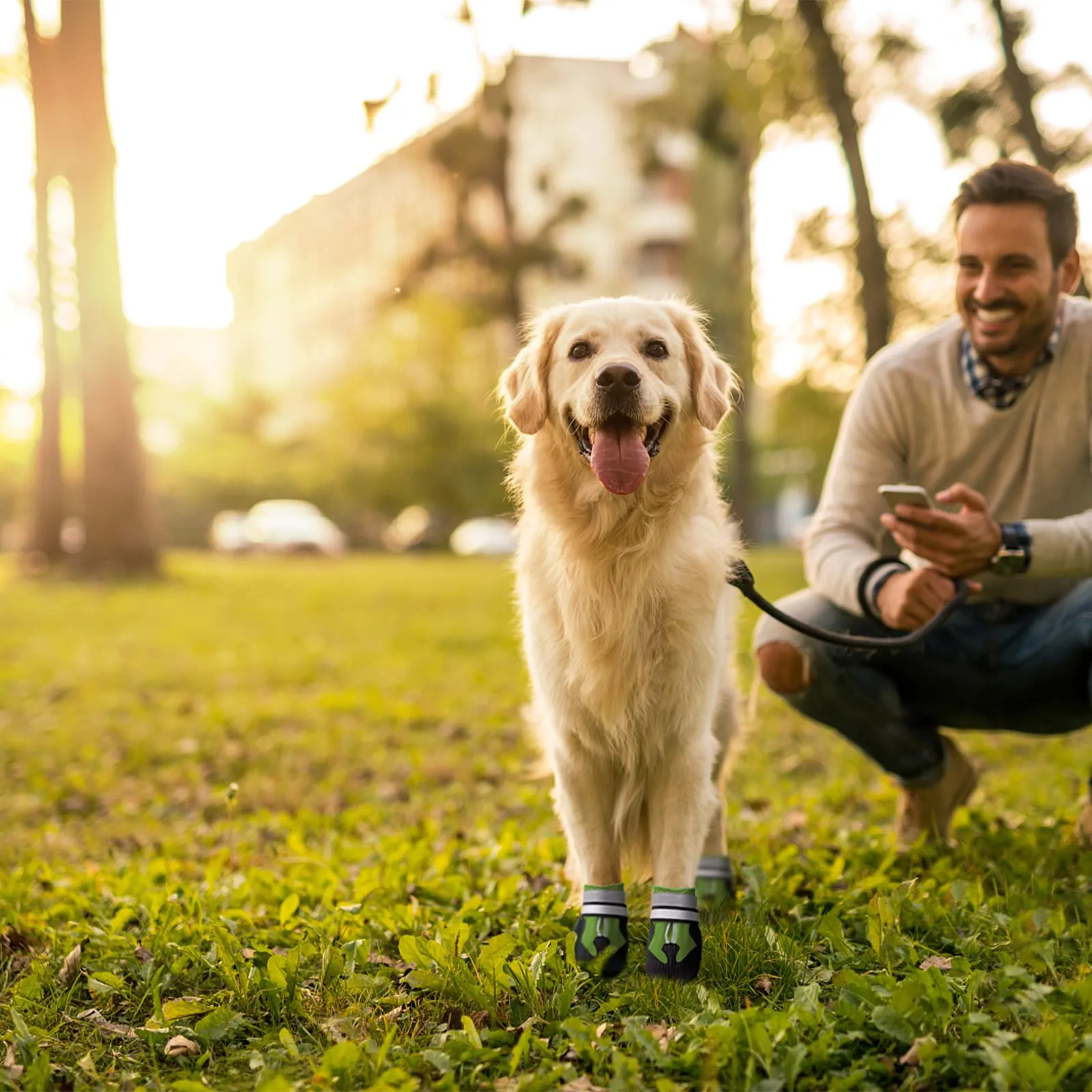 NeuWee Stivali per Cani, Set di 4 Scarpe per Cani Impermeabili con Cinturini Riflettenti Suola Antiscivolo, Protezioni per Zampe da Esterno Scarpe per Cani di Taglia Piccola, Media e Grande(XL, Verde) - immagine 5