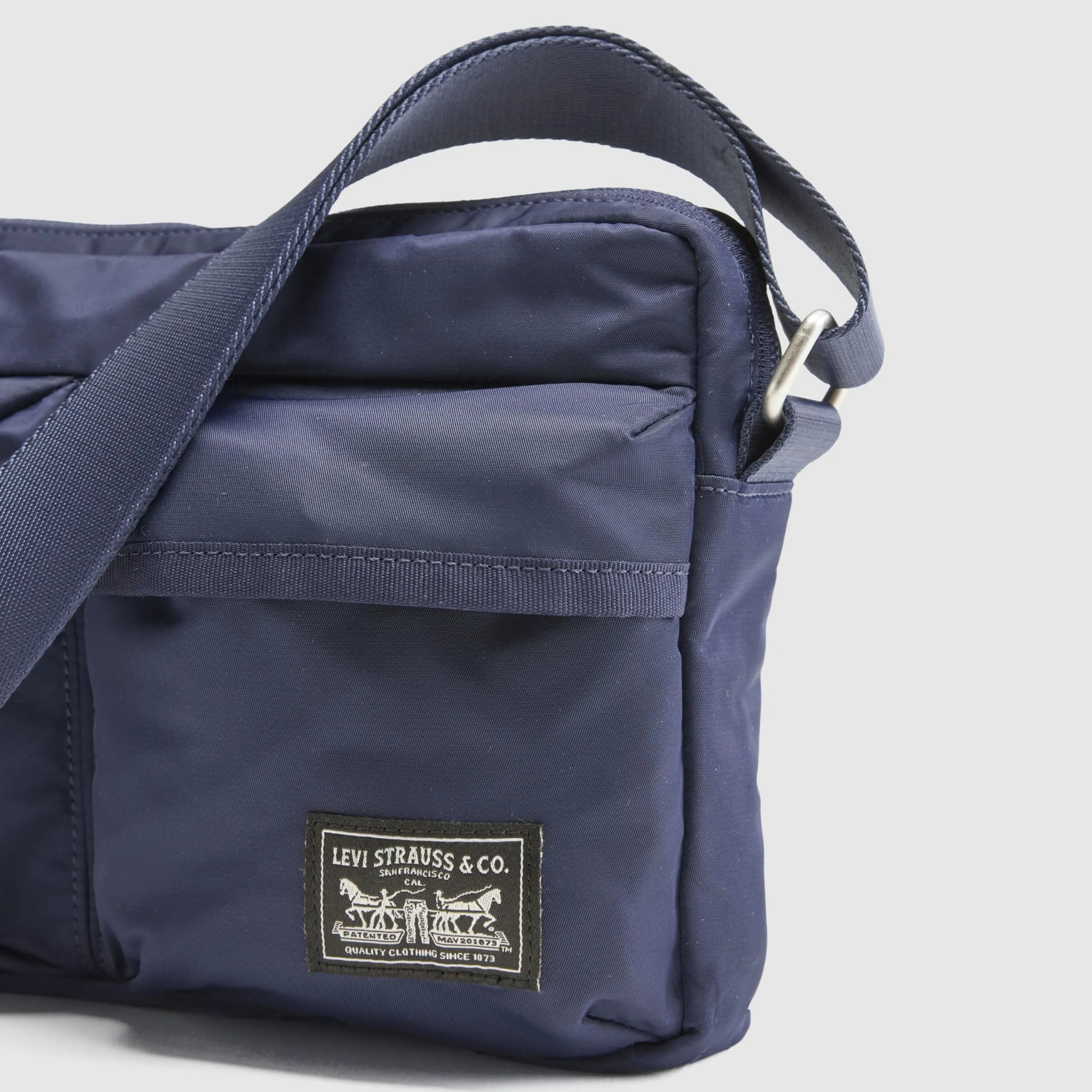 Levi's Mission Bay Crossbody HANDBAG Donna, Navy Blazer, OS - - immagine 5