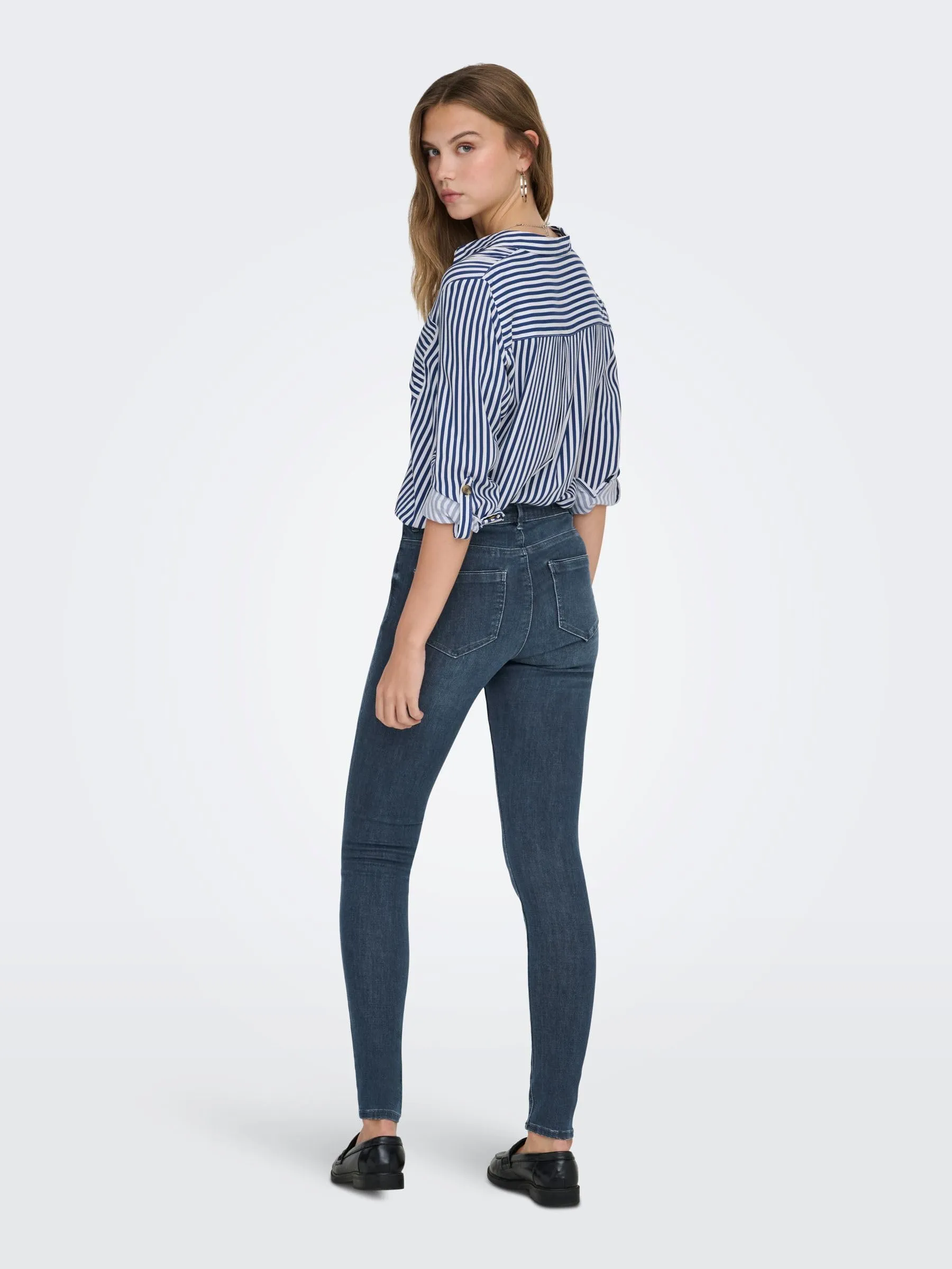 ONLY Onlwauw Life Mid SK DNM Bj777 Noos, Jeans Donna, Blue Black Denim/Detail:bj777, M / 32L - immagine 5