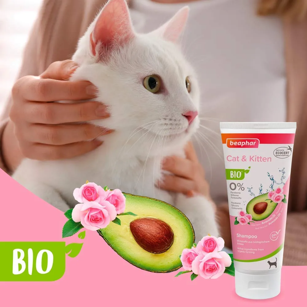 Beaphar Bio Shampoo Gatti, Ottimo per la Cute di Gatti e Gattini, con Gel di Aloe Vera da Agricoltura Biologica, Arricchito con Olio di Avocado e Rosa, Certificato ECOCERT, PH Neutro, 200 ml - immagine 2