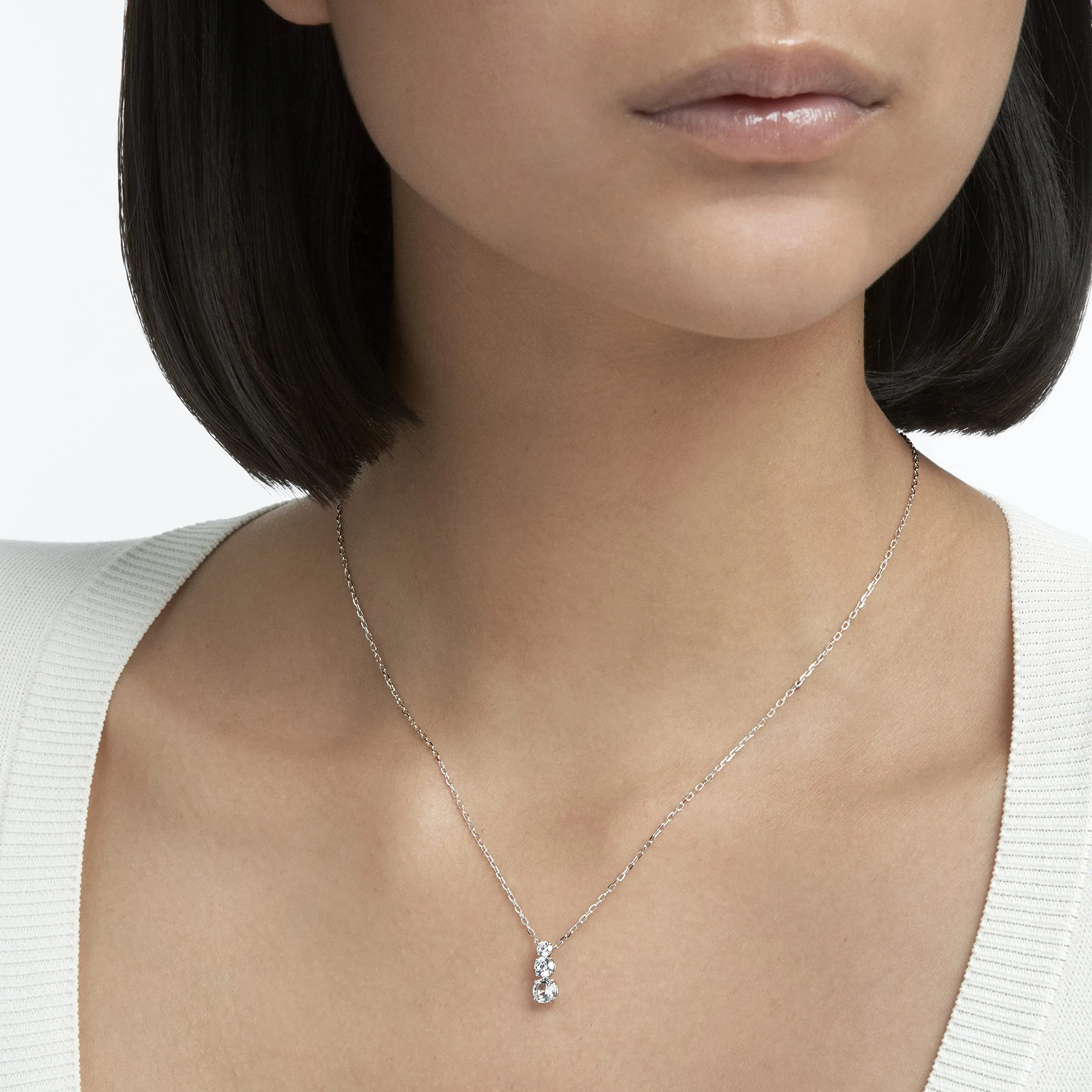 Swarovski Pendente Attract Trilogy, Taglio Round, Bianco, Placcato rodio - immagine 4