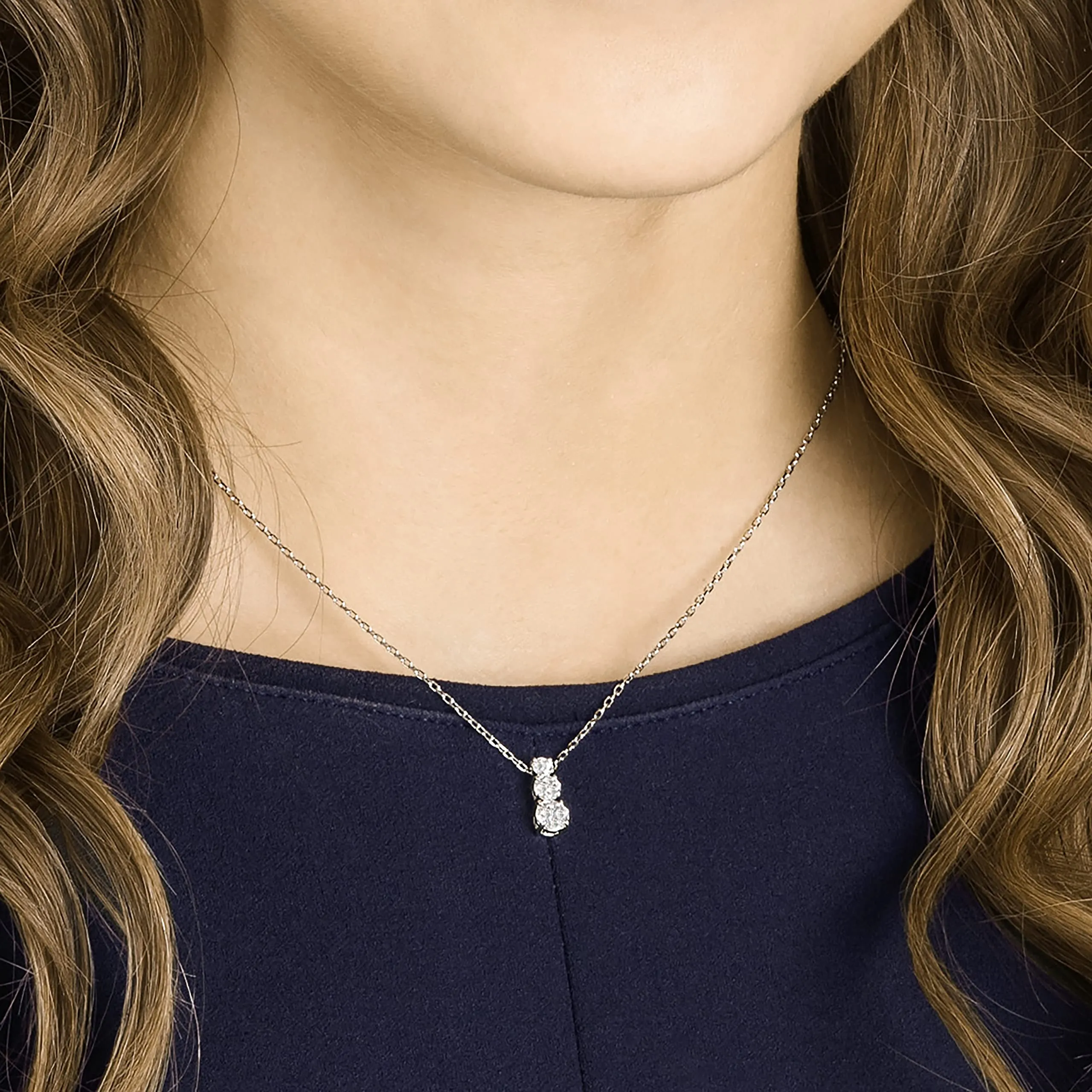 Swarovski Pendente Attract Trilogy, Taglio Round, Bianco, Placcato rodio - immagine 5