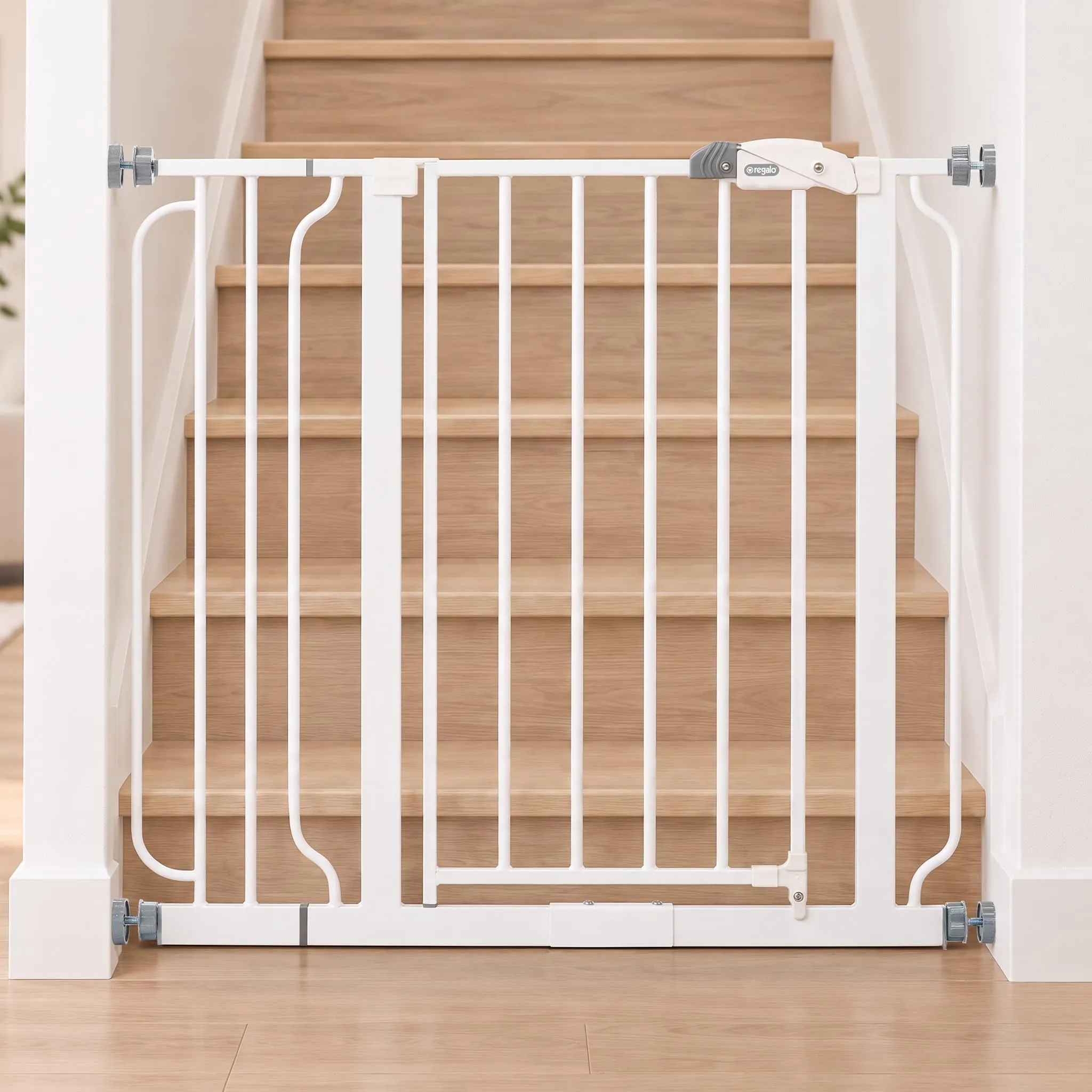 Regalo Cancello Walk Thru Easy Step, bianco, adatto a spazi tra 29" e 37,5" di larghezza e 30" di altezza